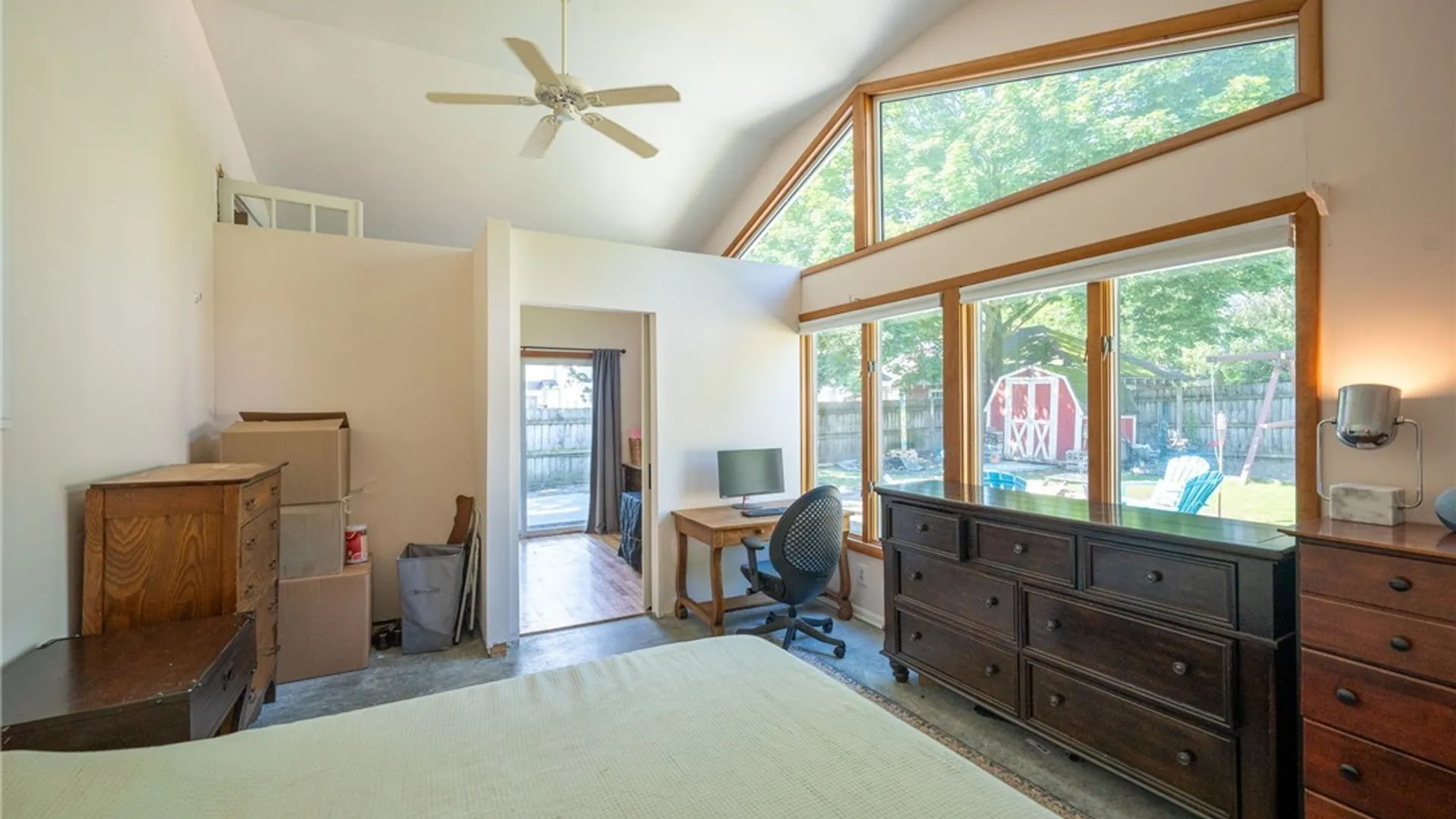 Property at 136 S Lincoln Avenue, Orchard Park, NY 14127 28