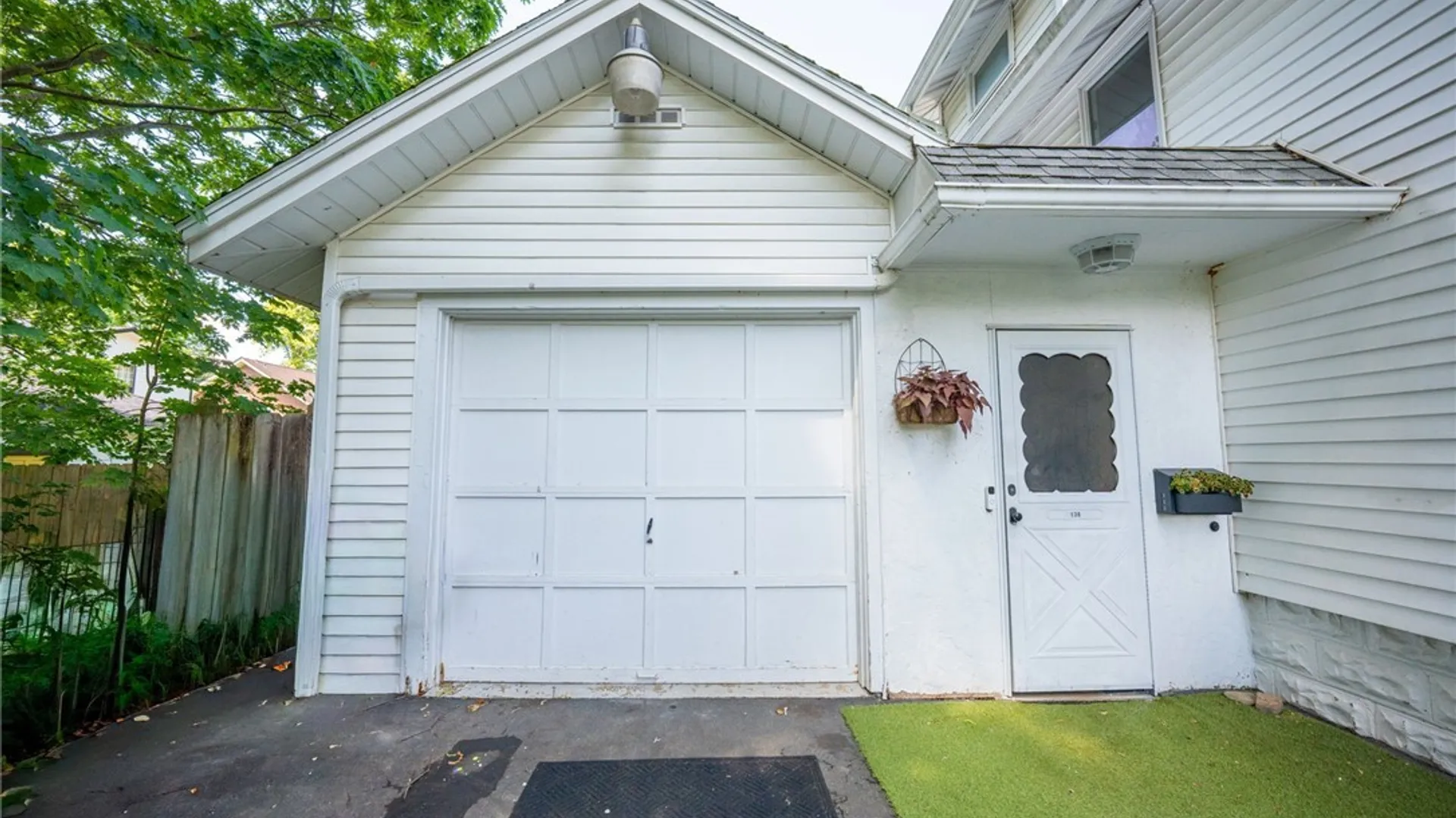 Property at 136 S Lincoln Avenue, Orchard Park, NY 14127 41
