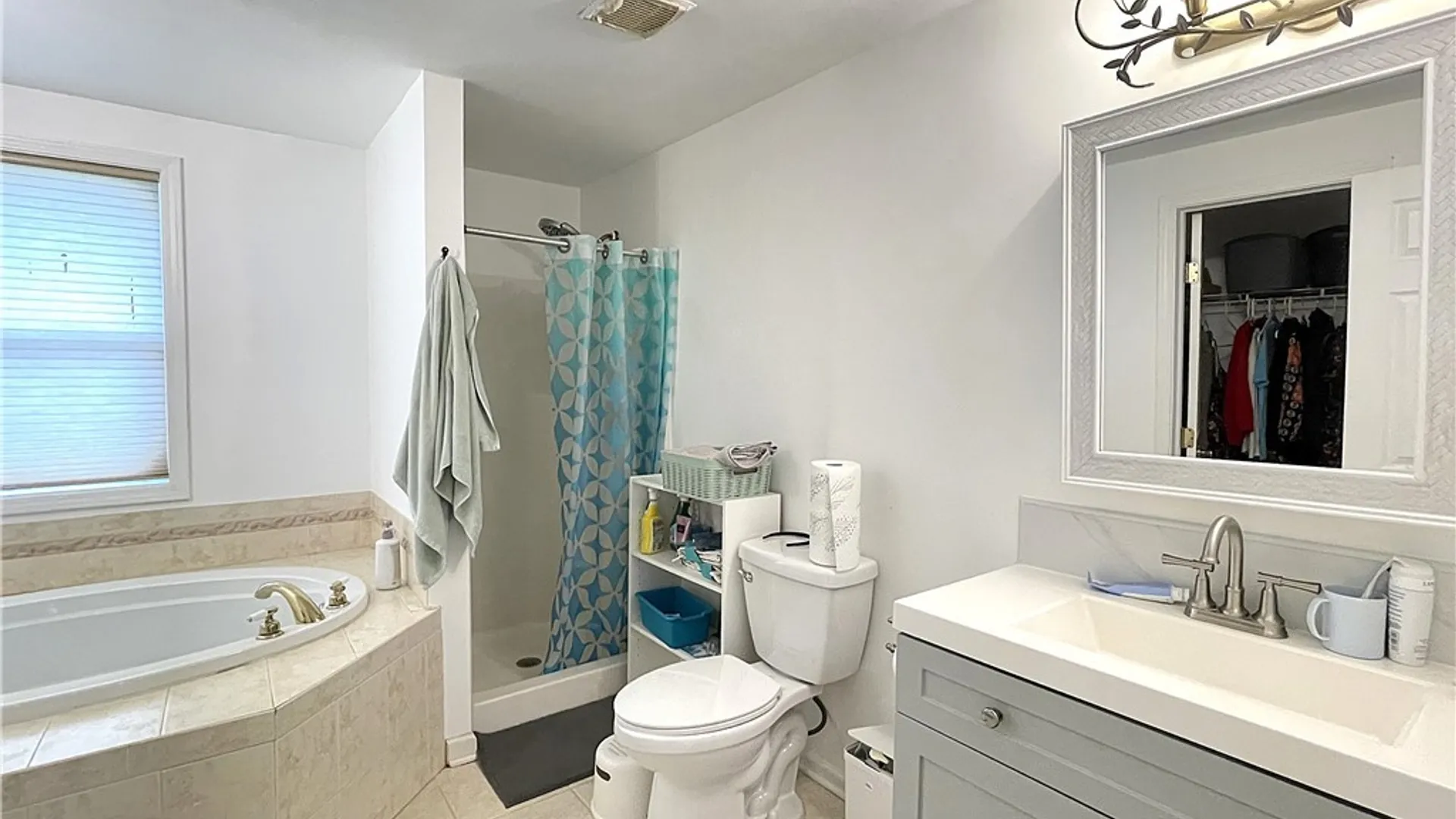 Property at 4194 Chokecherry, Clay, NY 13090 28