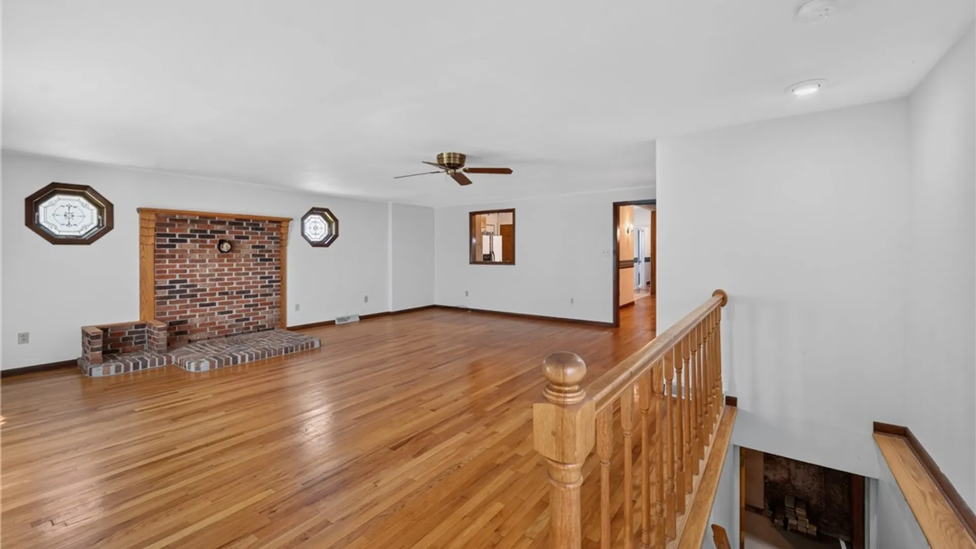 Property at 11 Bellewood Circle, Cicero, NY 13212 7