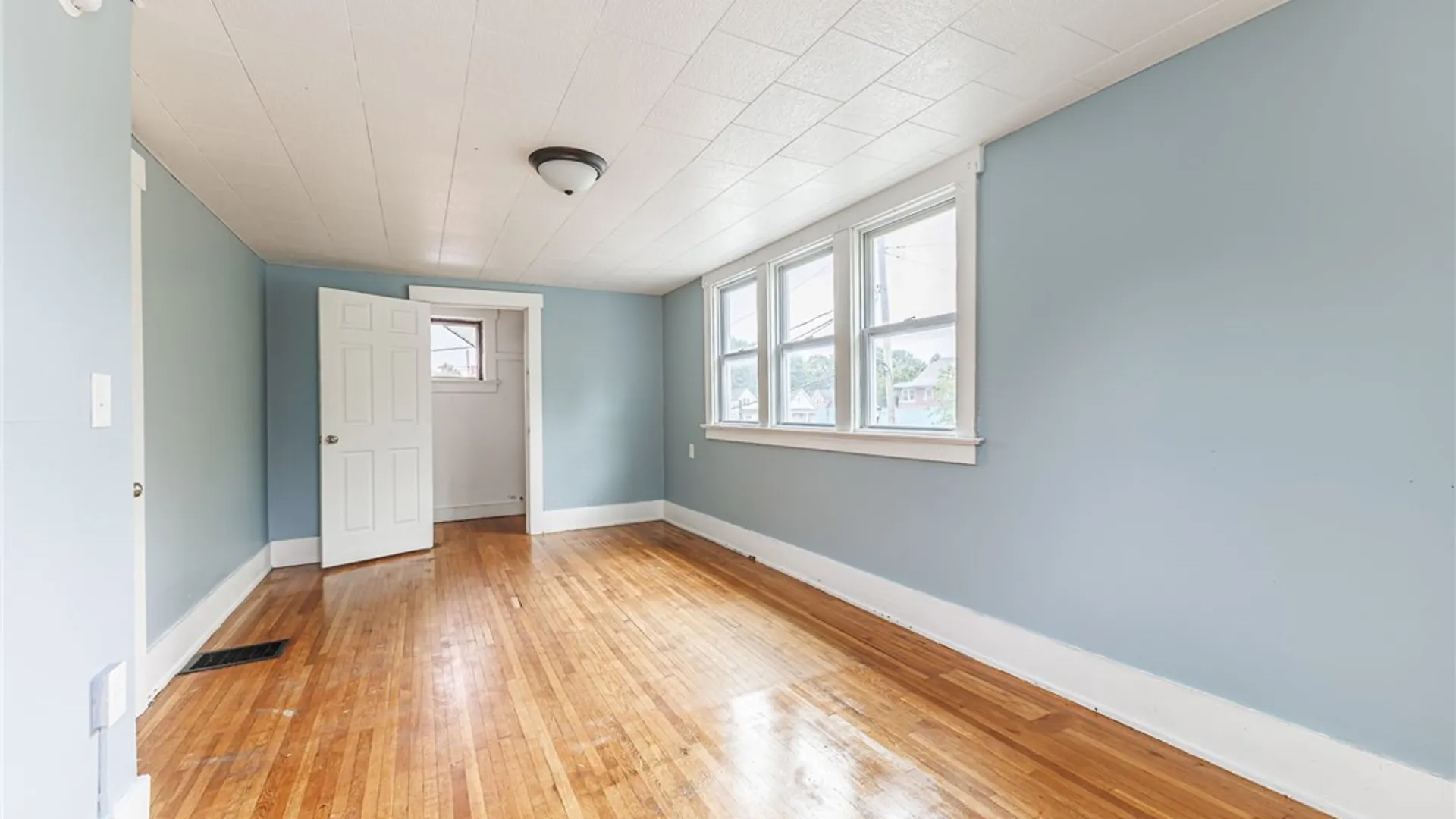 Property at 140 Curlew Street, Rochester, NY 14613 17