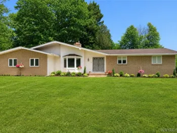 Property at 8 Drake Ext Avenue, Hanover, NY 14136