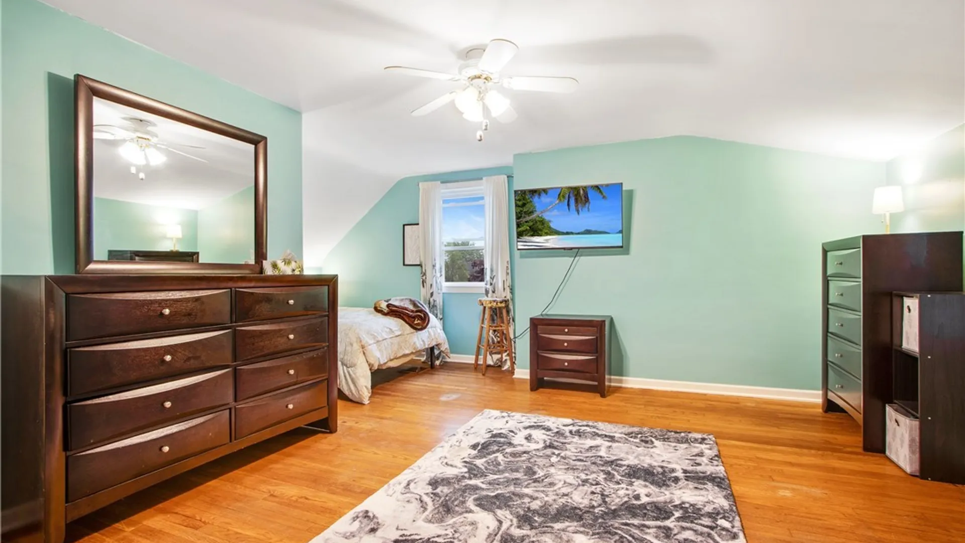 Property at 11 S Shore Boulevard, Lackawanna, NY 14218 31