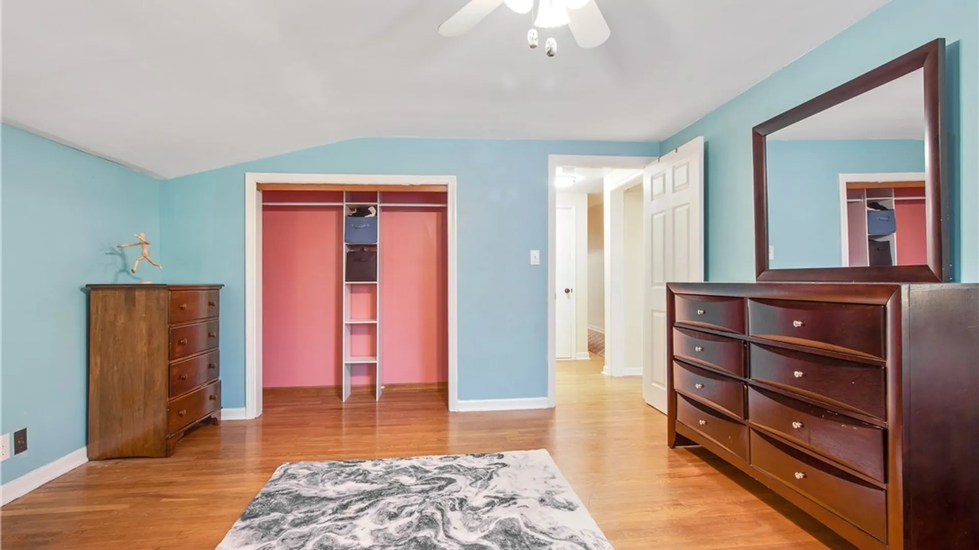 Property at 11 S Shore Boulevard, Lackawanna, NY 14218 33