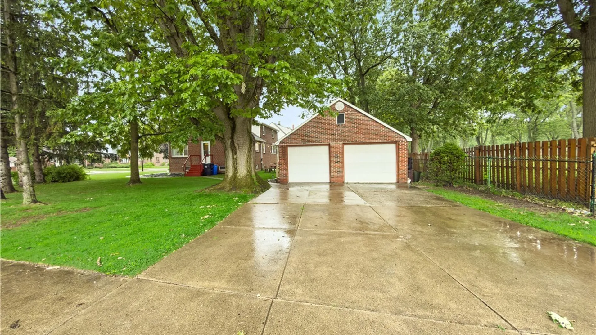 Property at 11 S Shore Boulevard, Lackawanna, NY 14218 5