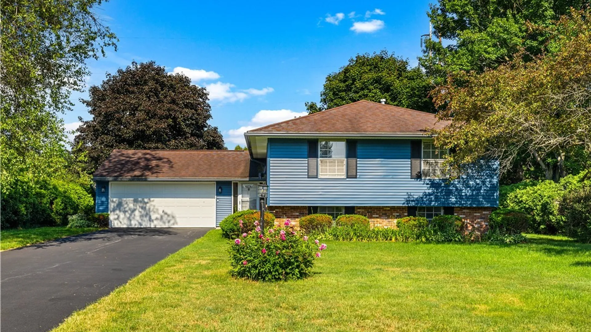 Property at 8276 Winchester Drive, Rome, NY 13440 2