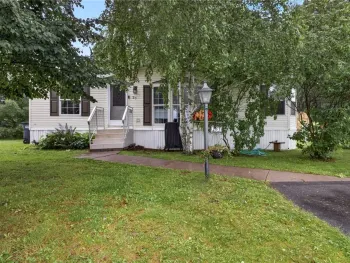 Property at 27 Morgans Run, Manchester, NY 14432