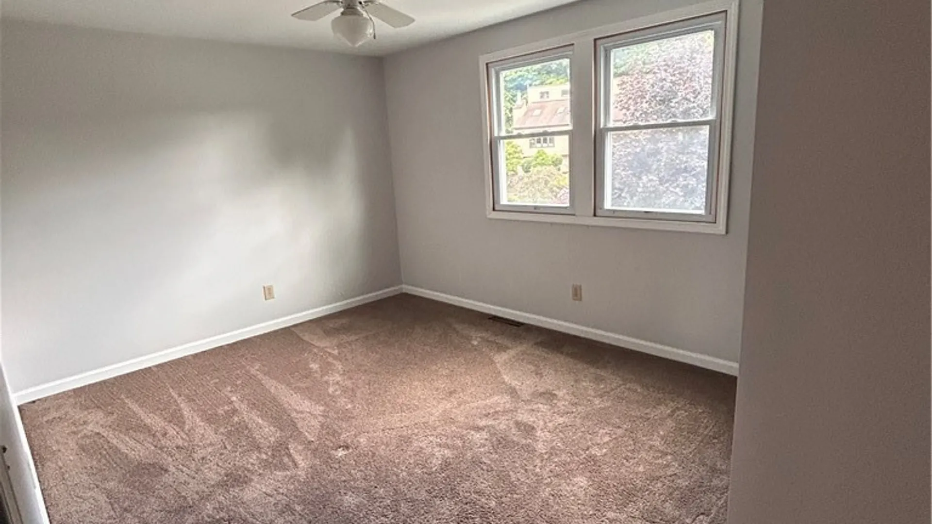 Property at 102 Viceroy Drive, Camillus, NY 13031 31