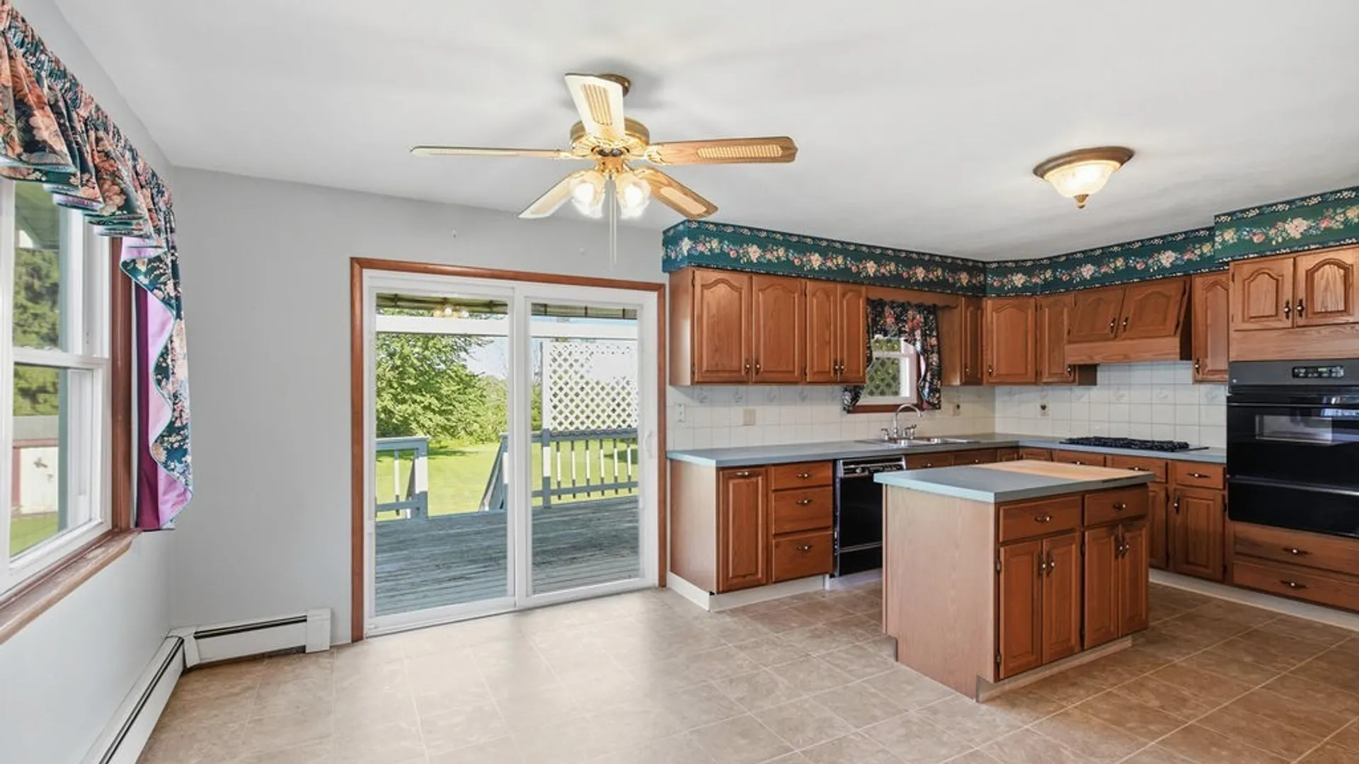 Property at 26 Simpson Drive, Scriba, NY 13126 4