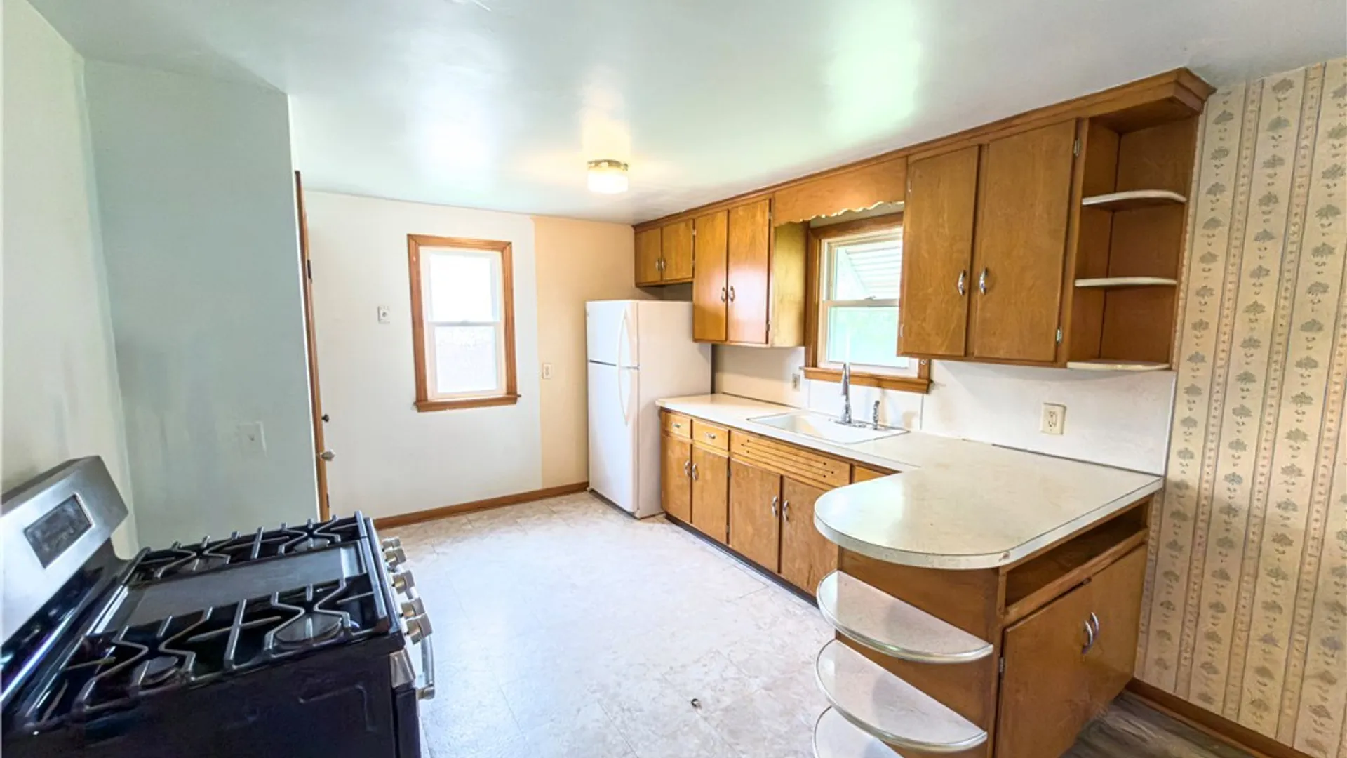 Property at 406 Callodine Avenue, Amherst, NY 14226 10