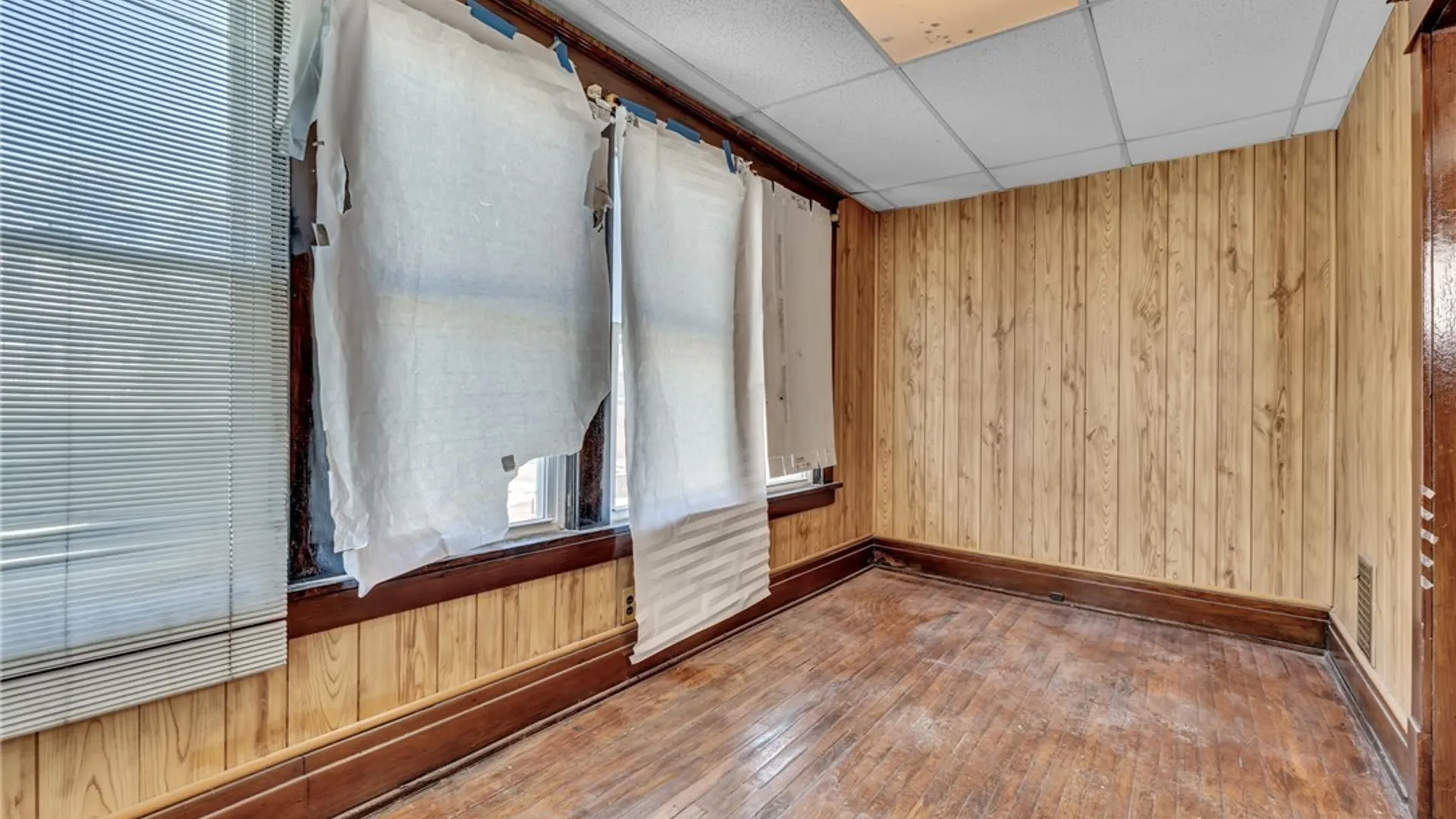 Property at 311 Northland Avenue, Buffalo, NY 14208 7