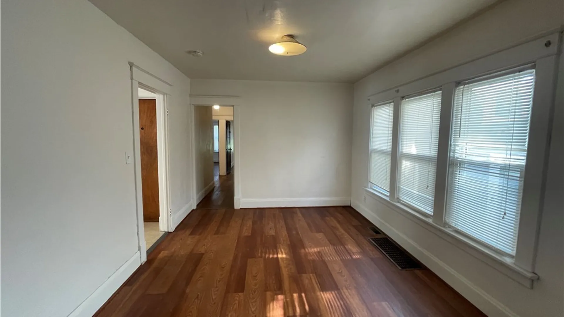 Property at 422 Moselle Street, Buffalo, NY 14215 4