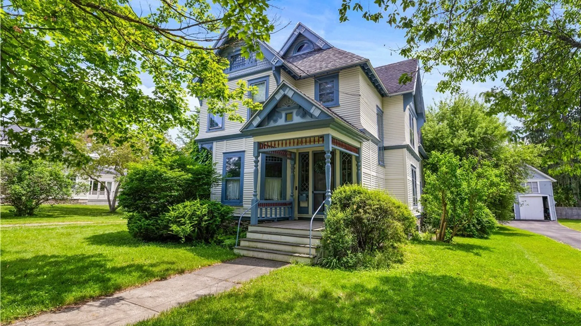 Property at 17 W Pleasant Street, Hamilton, NY 13346 3