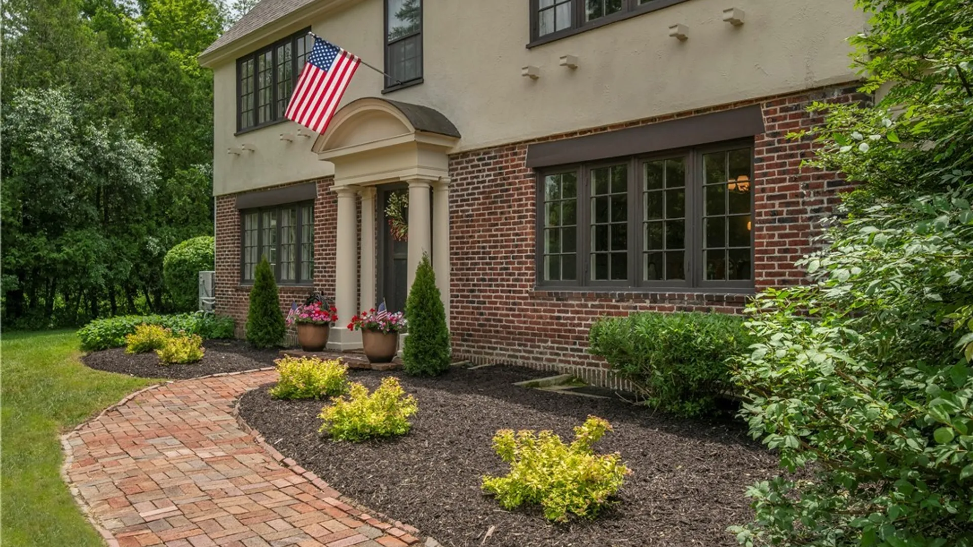 Property at 1108 Parkway, Utica, NY 13501 2