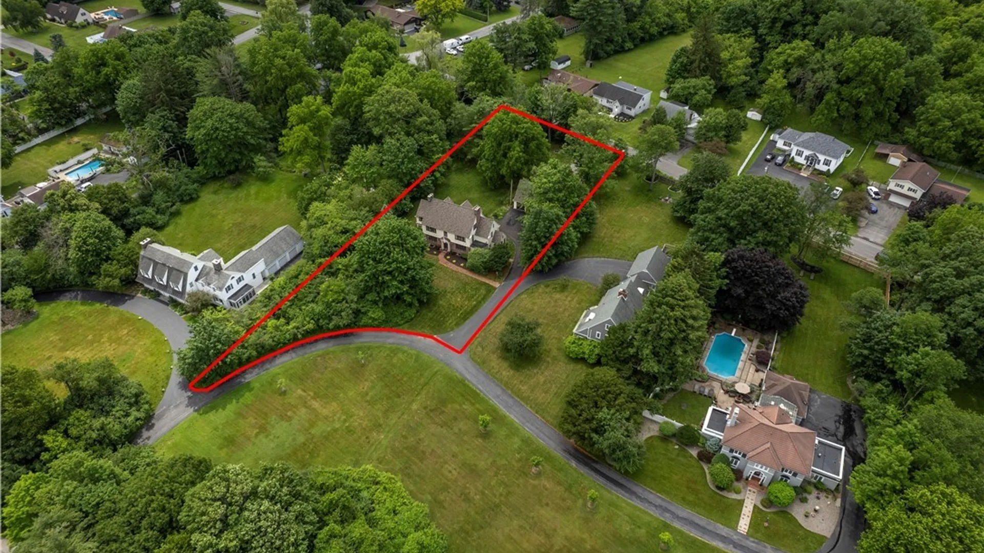Property at 1108 Parkway, Utica, NY 13501 4