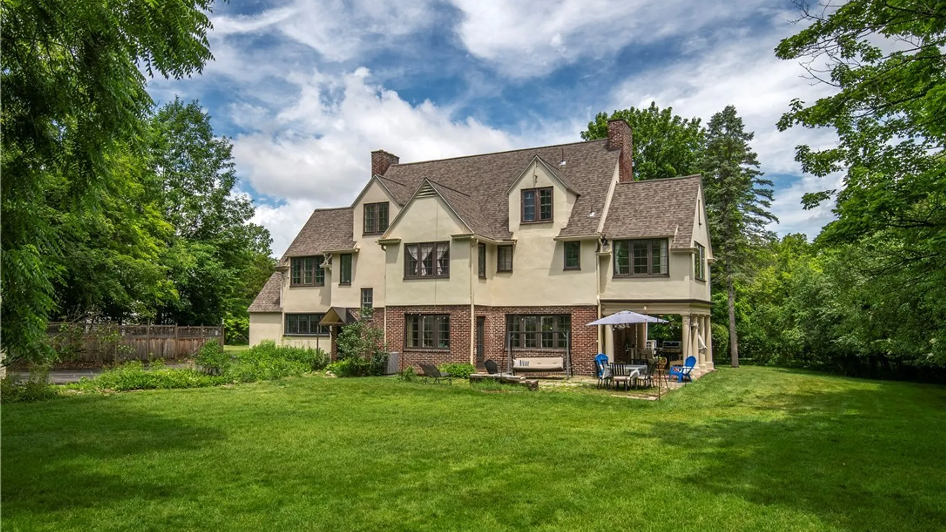 Property at 1108 Parkway, Utica, NY 13501 5
