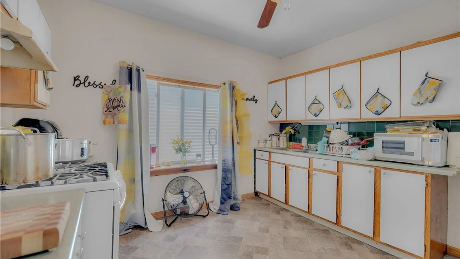 Property at 28 Geary Street, Buffalo, NY 14210 22