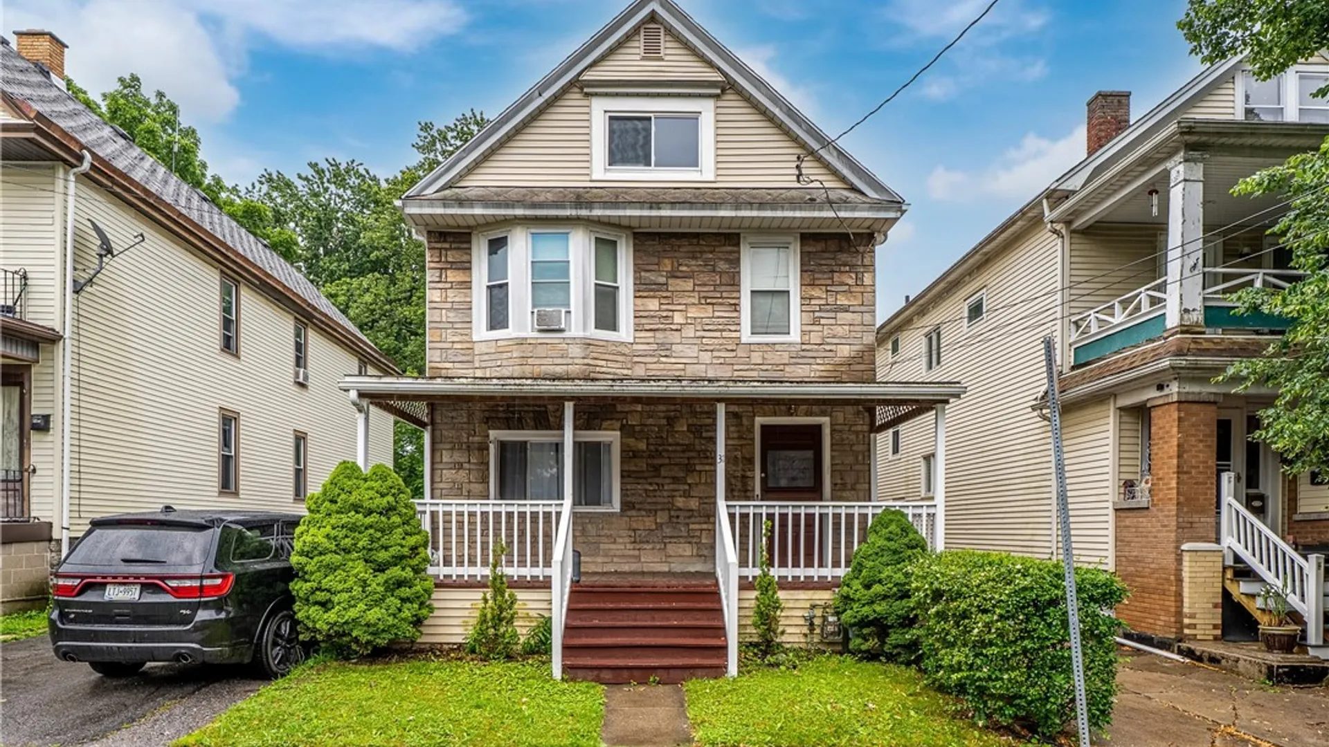 Property at 31 Wildwood Place, Buffalo, NY 14210 2