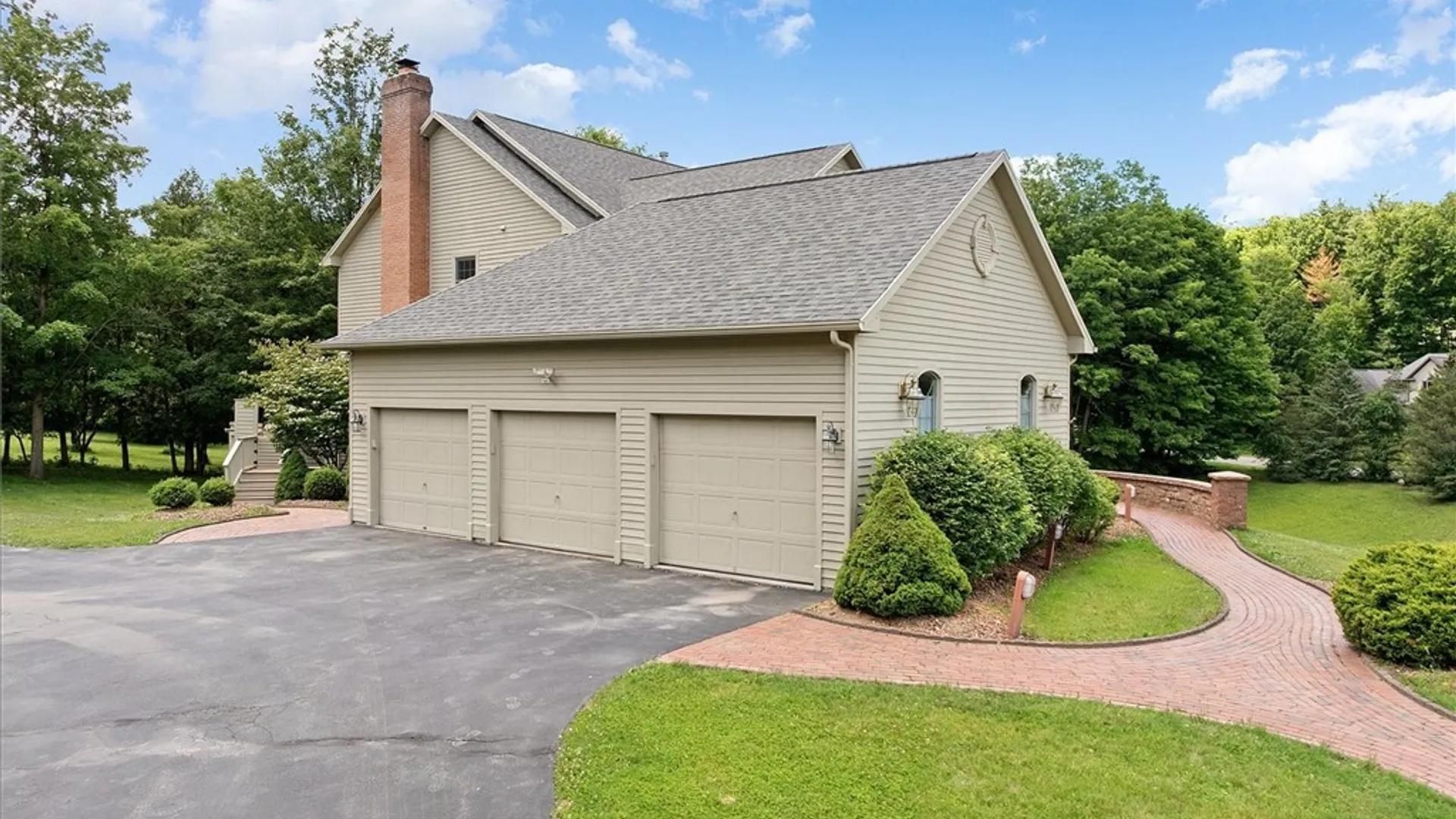Property at 7100 Braxton Cir, DeWitt, NY 13066 44