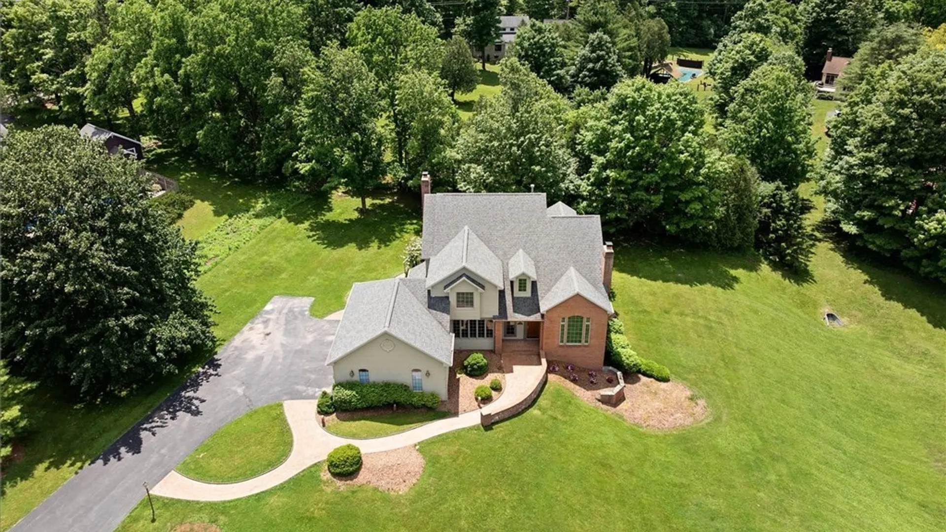 Property at 7100 Braxton Cir, DeWitt, NY 13066 47
