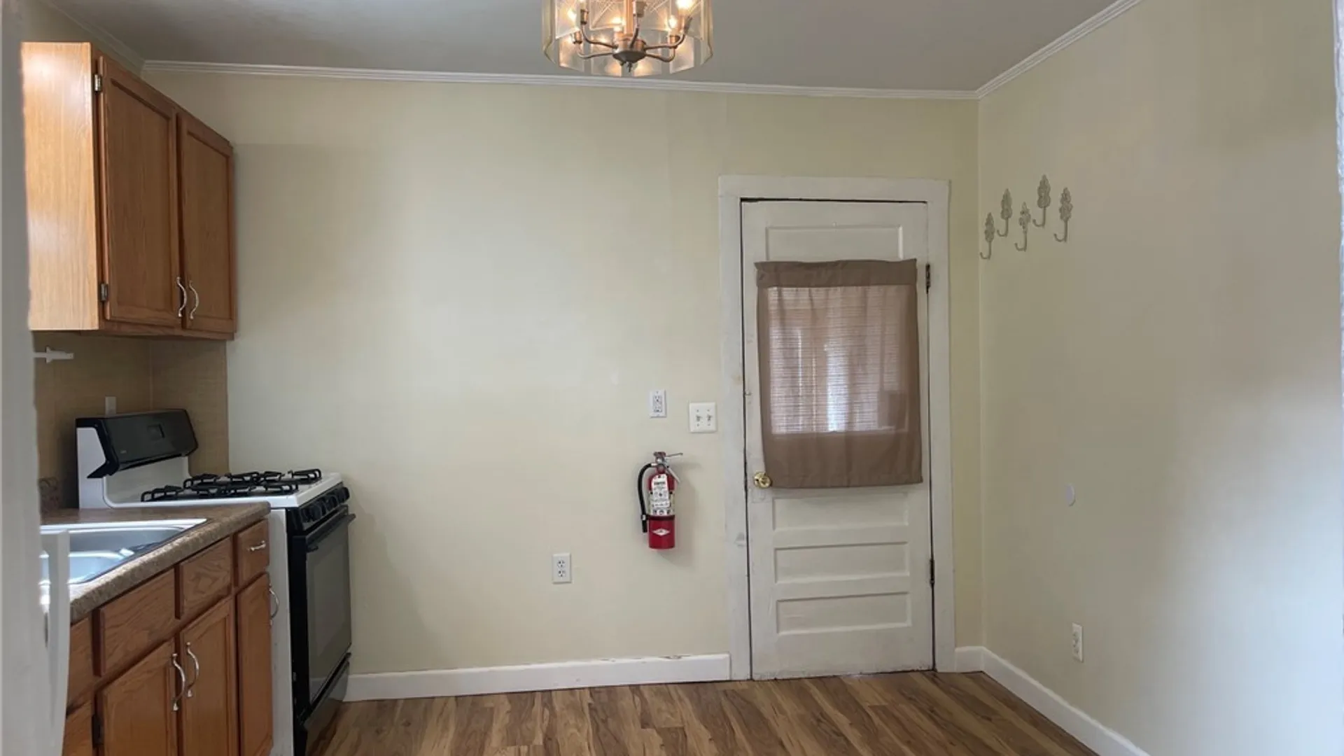 Property at 401 Stone Street, Oneida, NY 13421 14