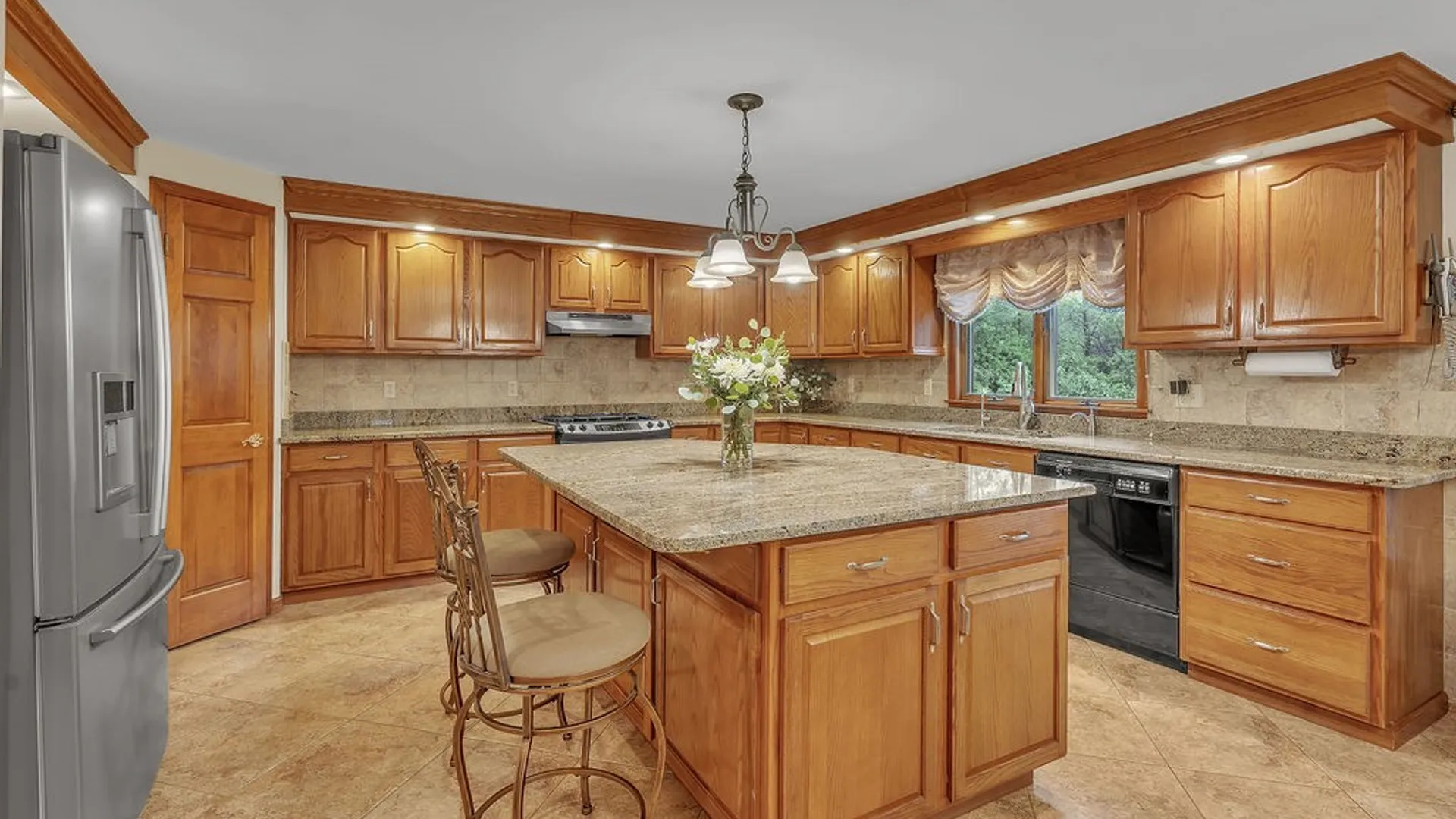 Property at 52 Tomahawk, Lancaster, NY 14086 20