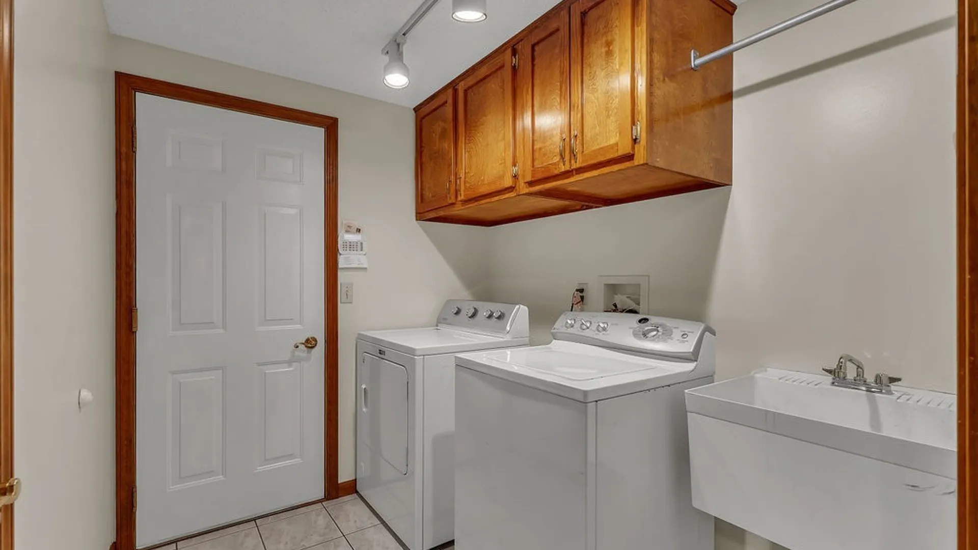 Property at 52 Tomahawk, Lancaster, NY 14086 29