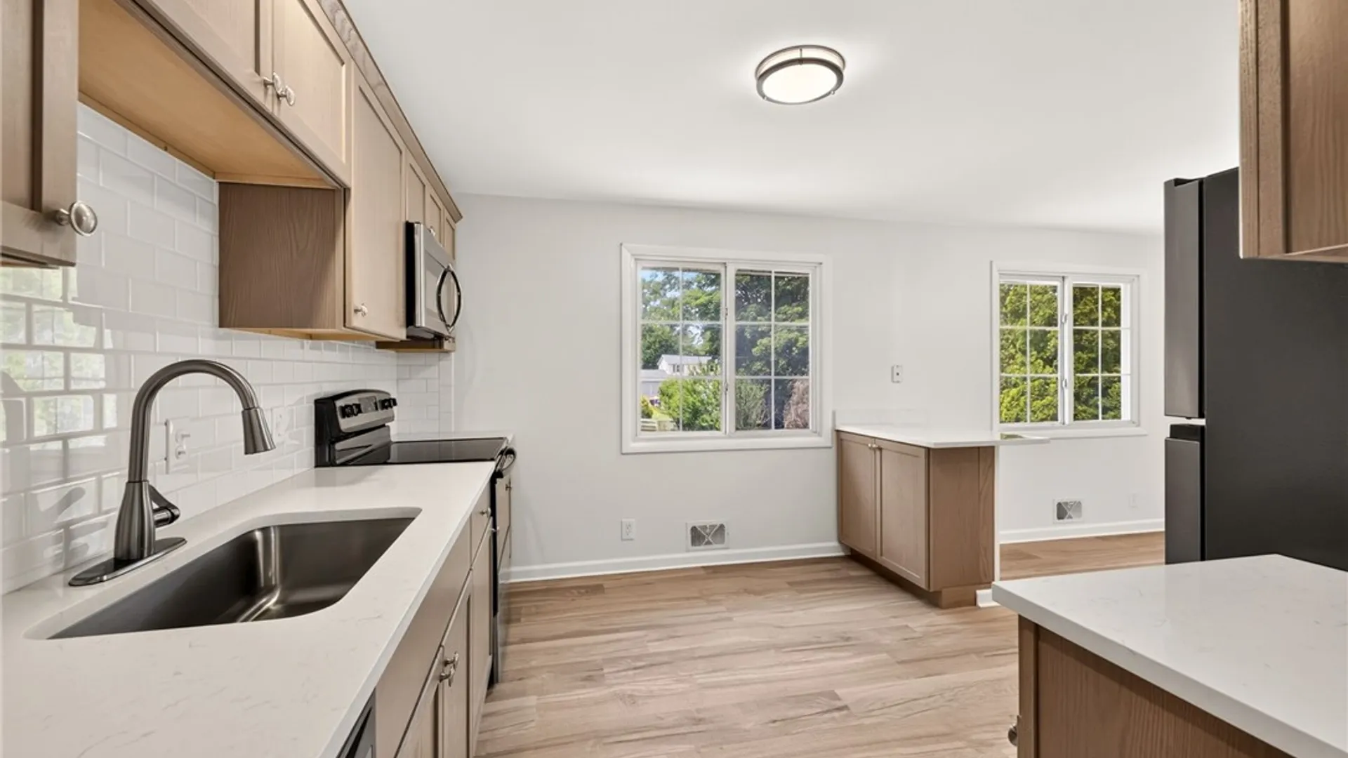 Property at 37 Ledgewood Circle, Greece, NY 14615 17