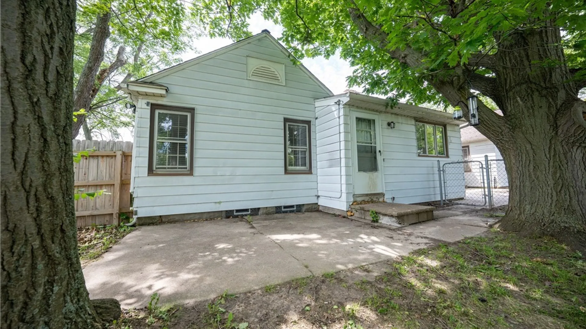 Property at 260 S Forest Road, Amherst, NY 14221 43