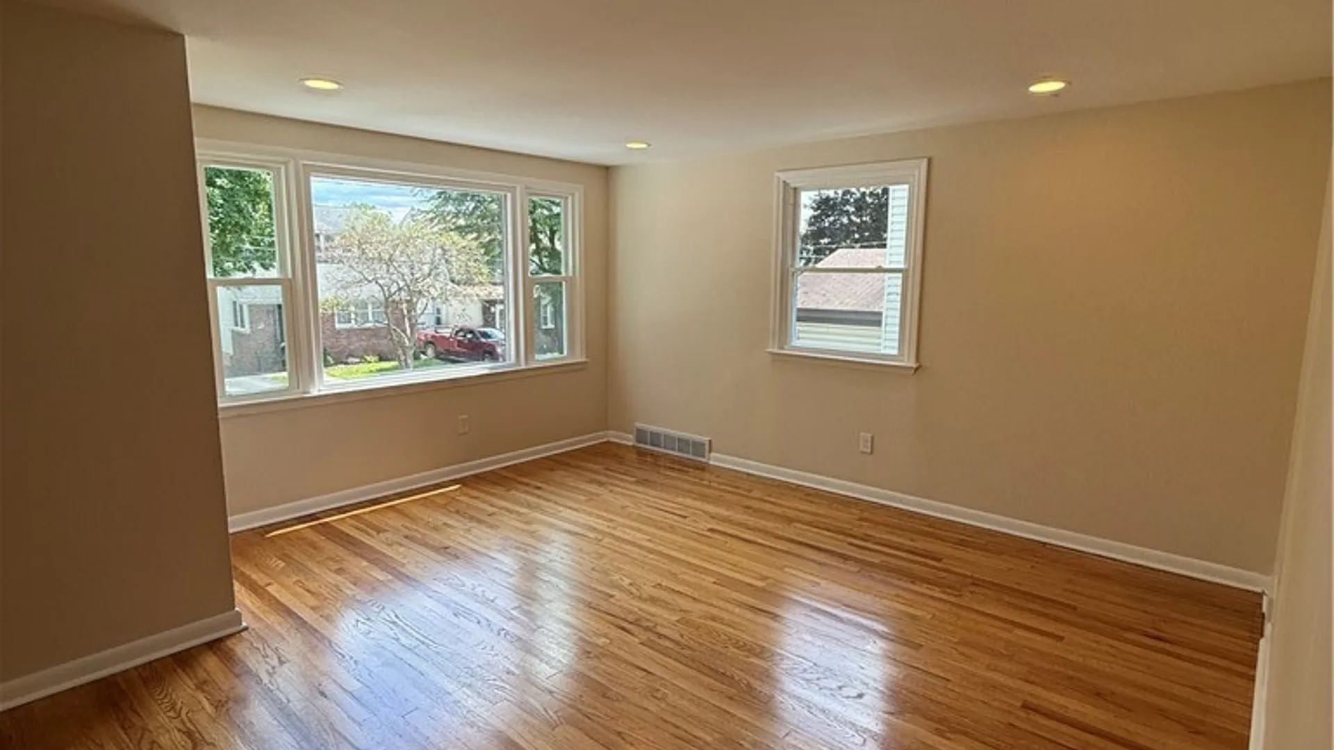 Property at 126 Aberdeen, Syracuse, NY 13206 5