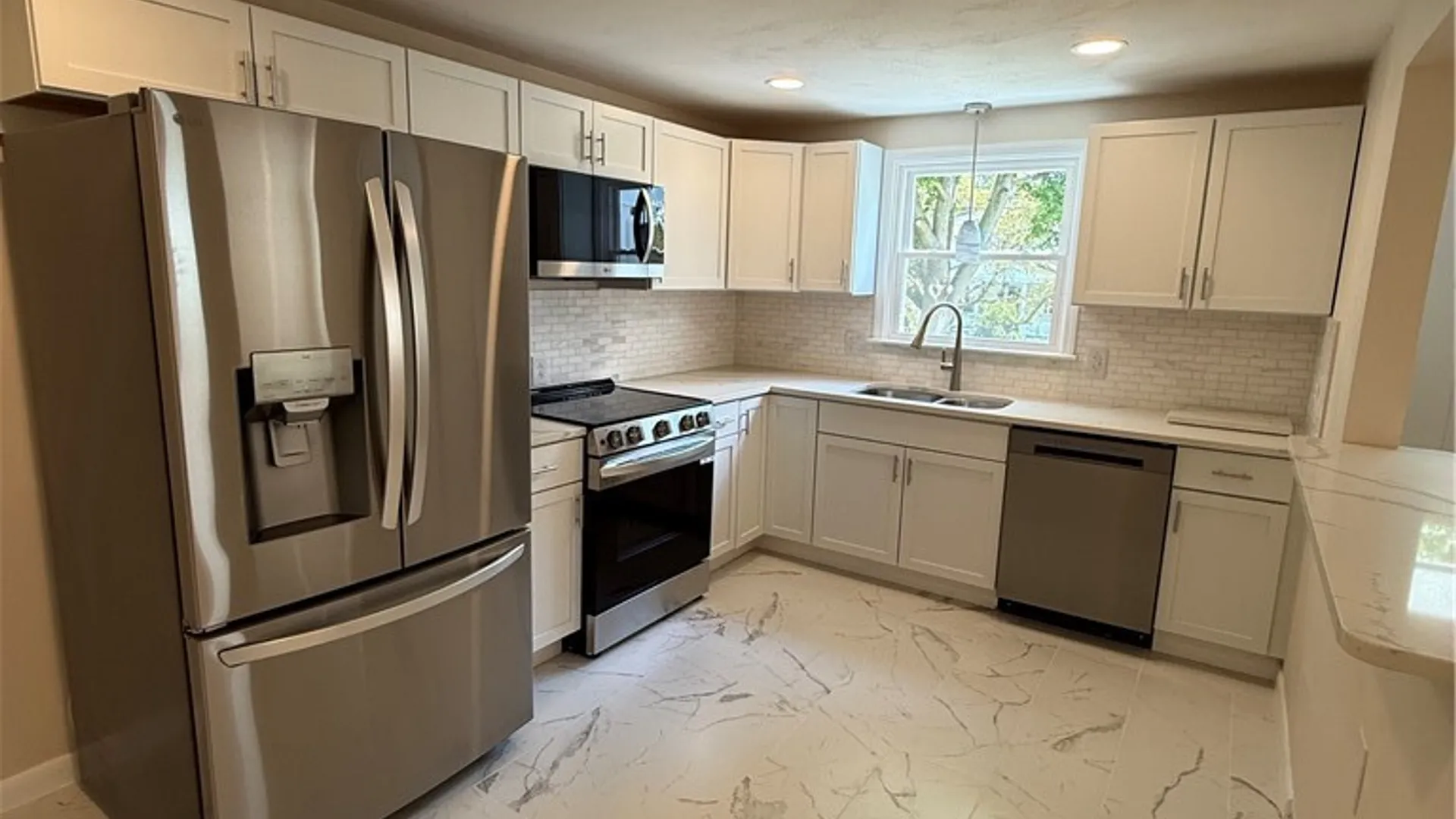 Property at 126 Aberdeen, Syracuse, NY 13206 7