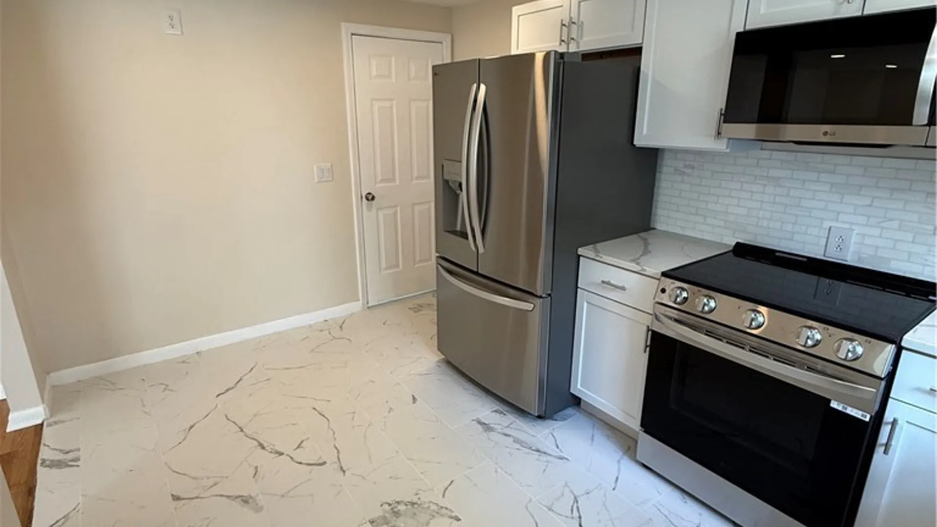 Property at 126 Aberdeen, Syracuse, NY 13206 8