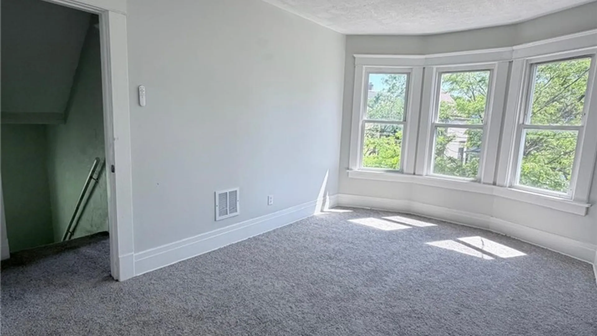 Property at 218 Crowley Avenue, Buffalo, NY 14207 15