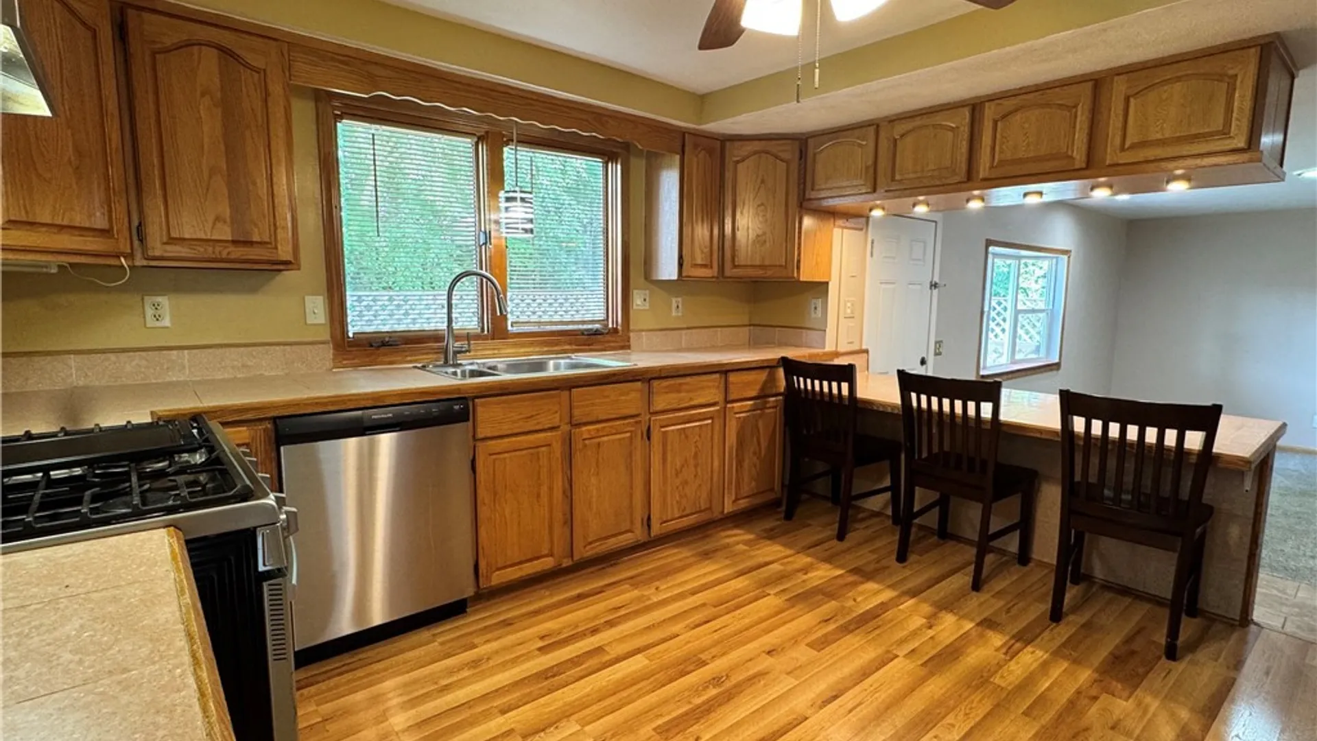 Property at 5410 Fortuna Parkway, Clay, NY 13041 12