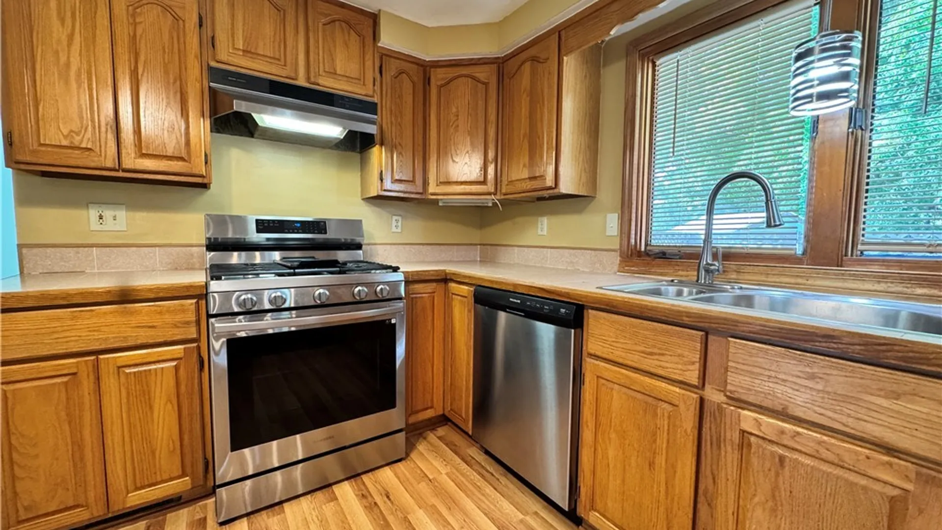 Property at 5410 Fortuna Parkway, Clay, NY 13041 8
