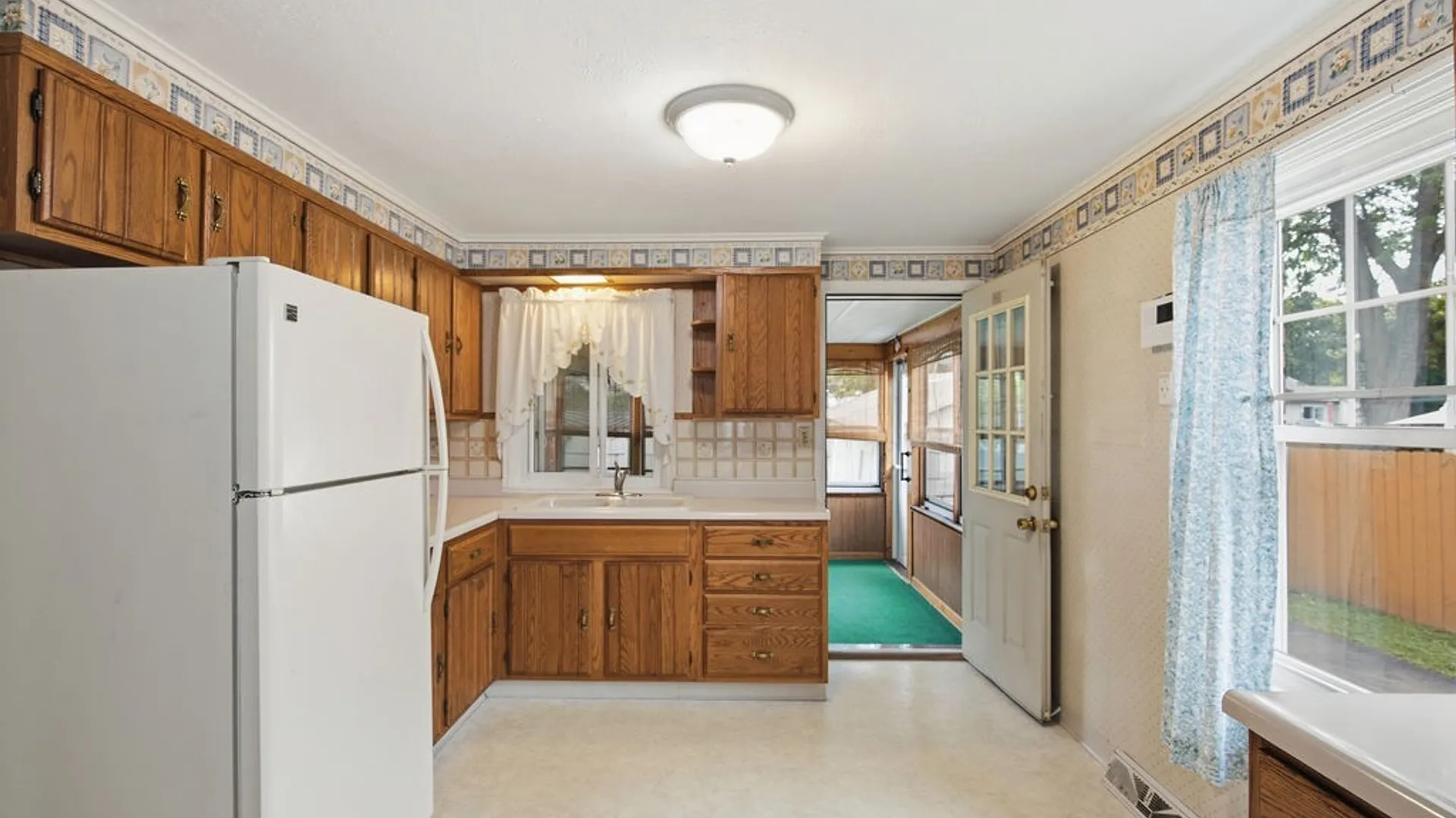 Property at 221 Beechwood Avenue, Salina, NY 13088 20