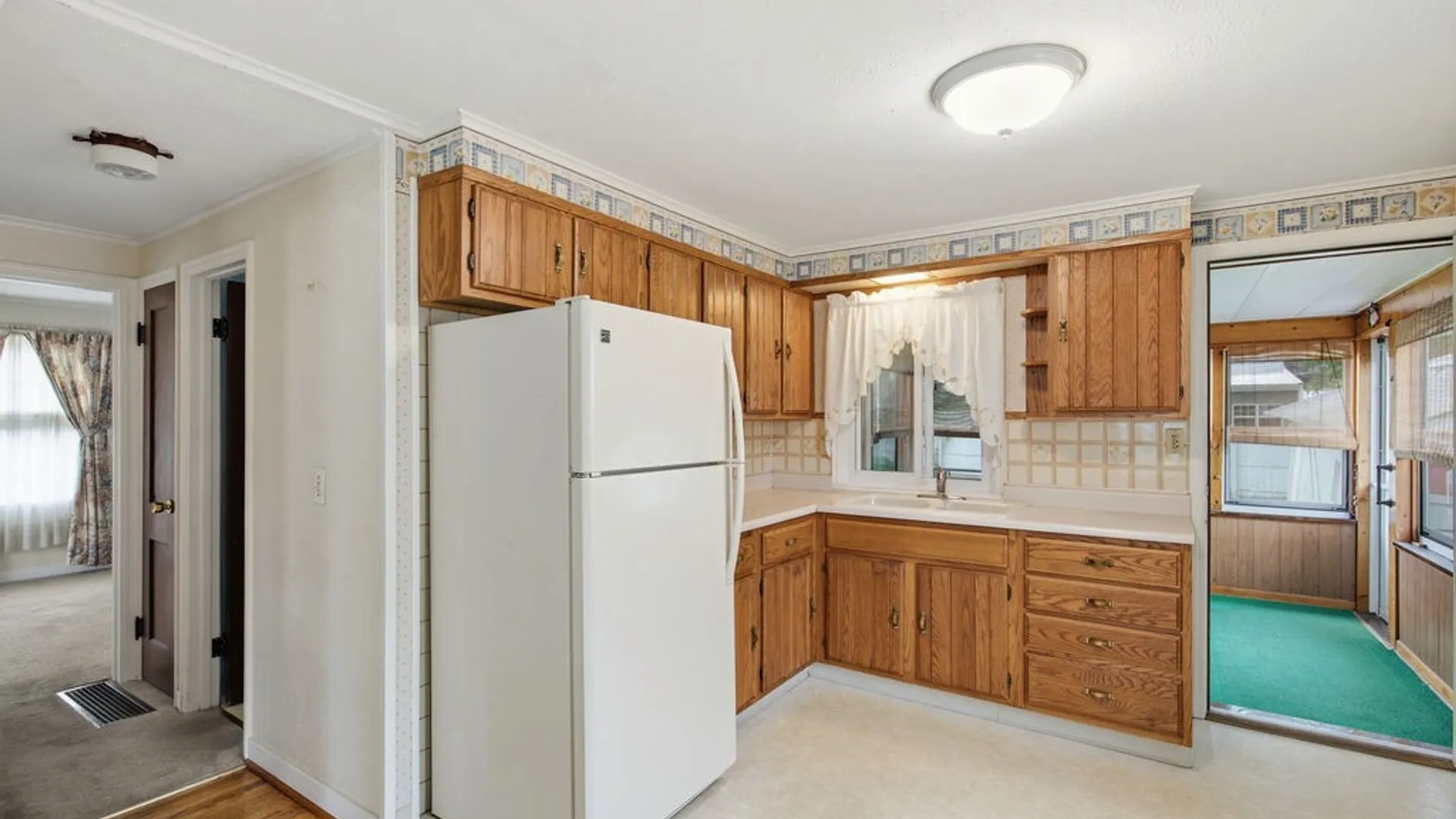 Property at 221 Beechwood Avenue, Salina, NY 13088 21