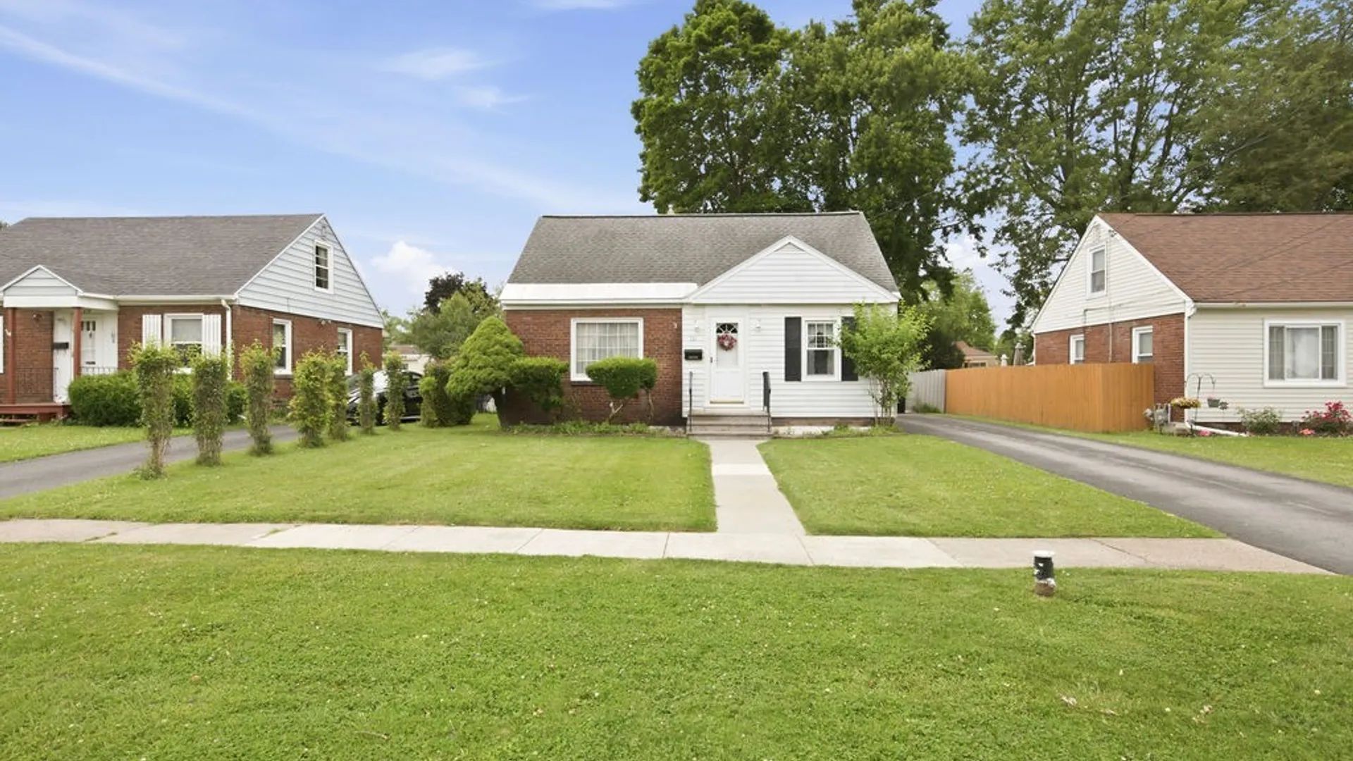 Property at 221 Beechwood Avenue, Salina, NY 13088 3