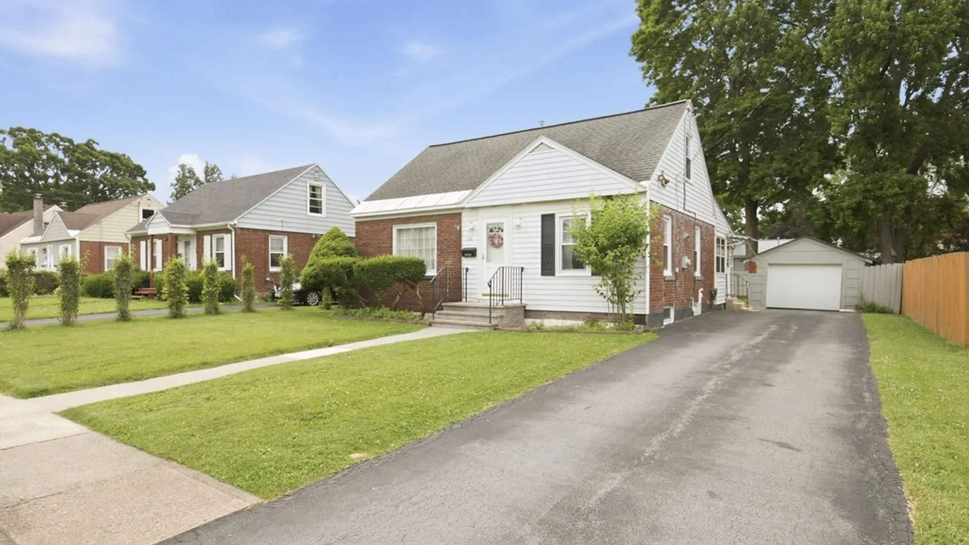 Property at 221 Beechwood Avenue, Salina, NY 13088 5