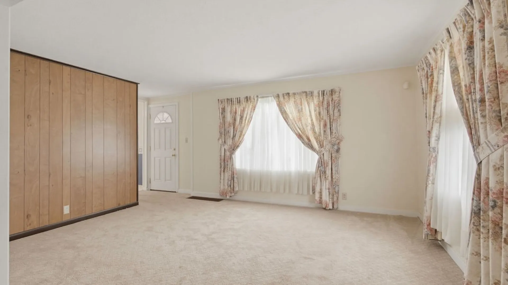 Property at 221 Beechwood Avenue, Salina, NY 13088 8