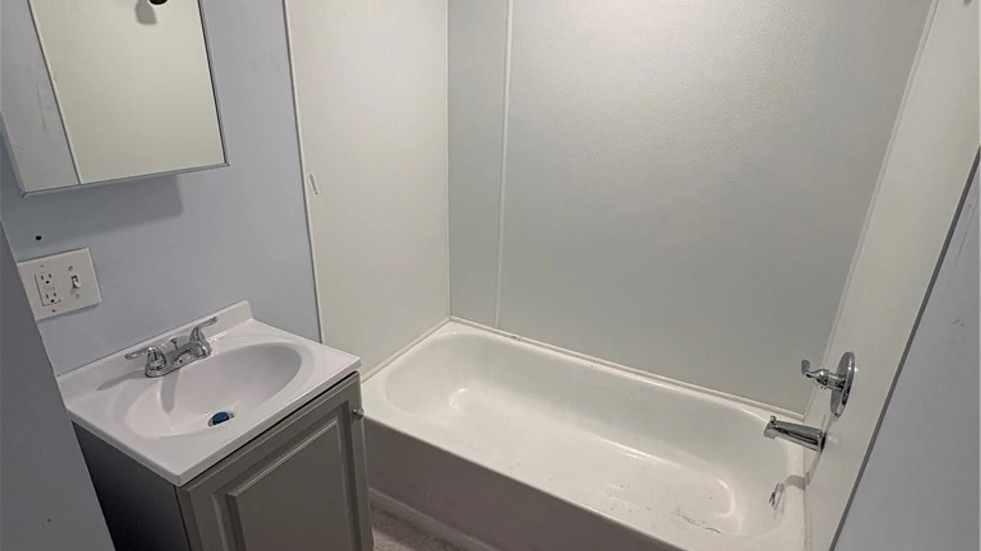 Property at 233 Laird Avenue, Buffalo, NY 14207 10