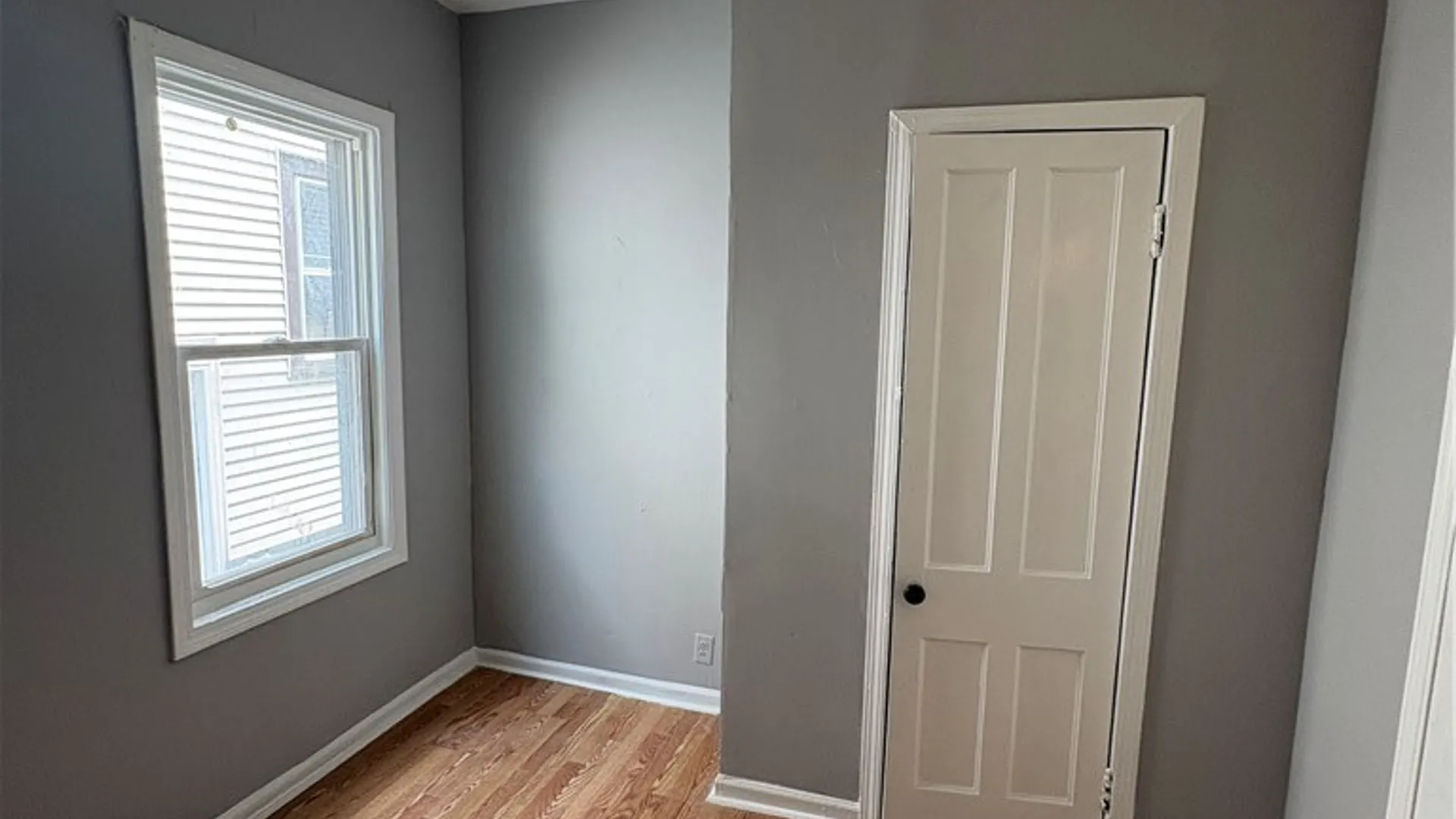 Property at 233 Laird Avenue, Buffalo, NY 14207 8