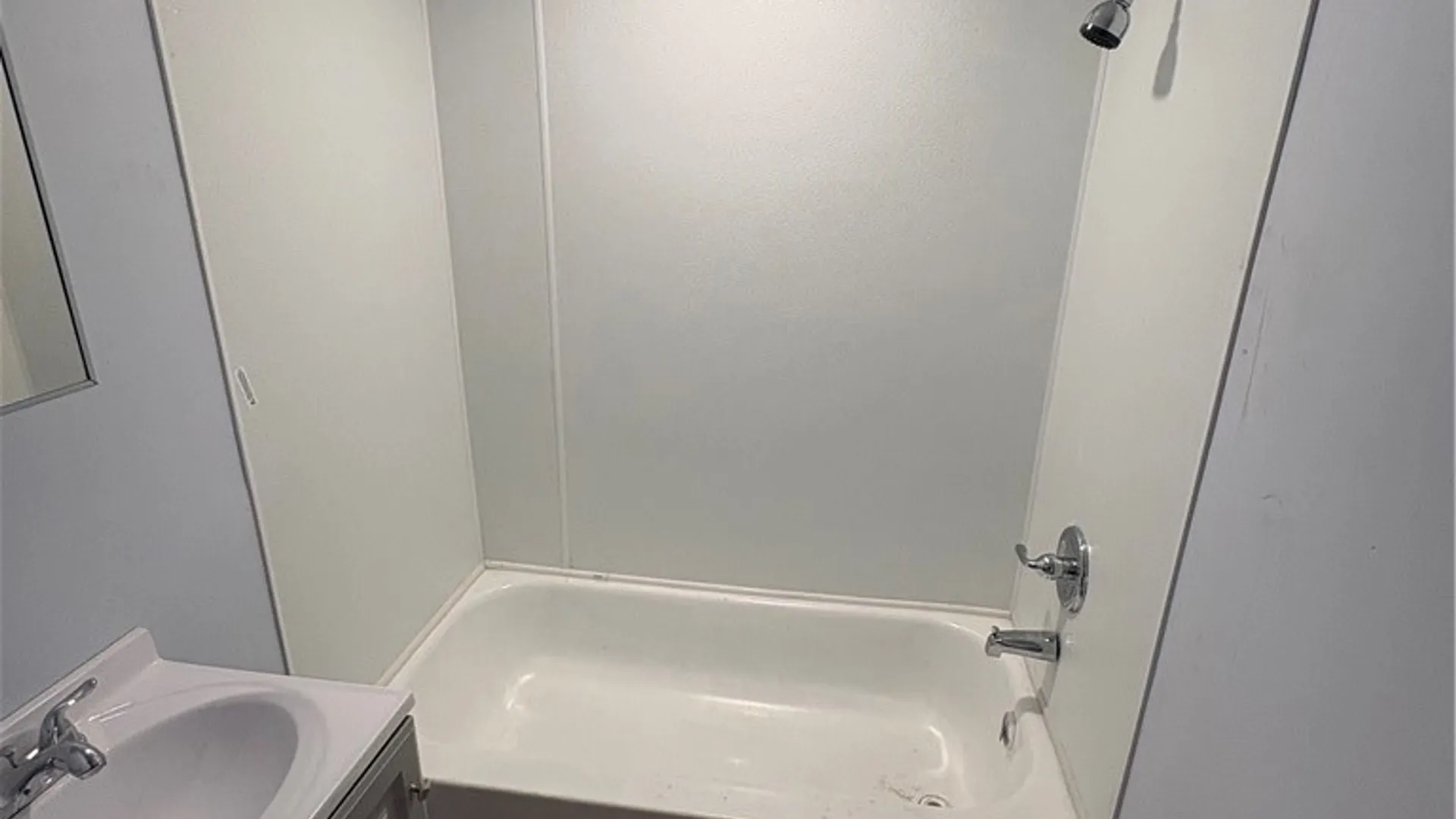 Property at 233 Laird Avenue, Buffalo, NY 14207 9