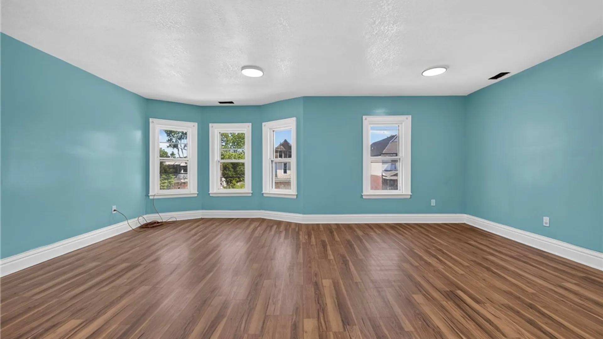 Property at 507 Glenwood Avenue, Buffalo, NY 14208 19