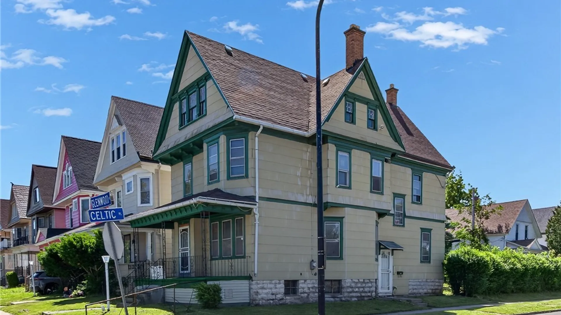 Property at 507 Glenwood Avenue, Buffalo, NY 14208 2