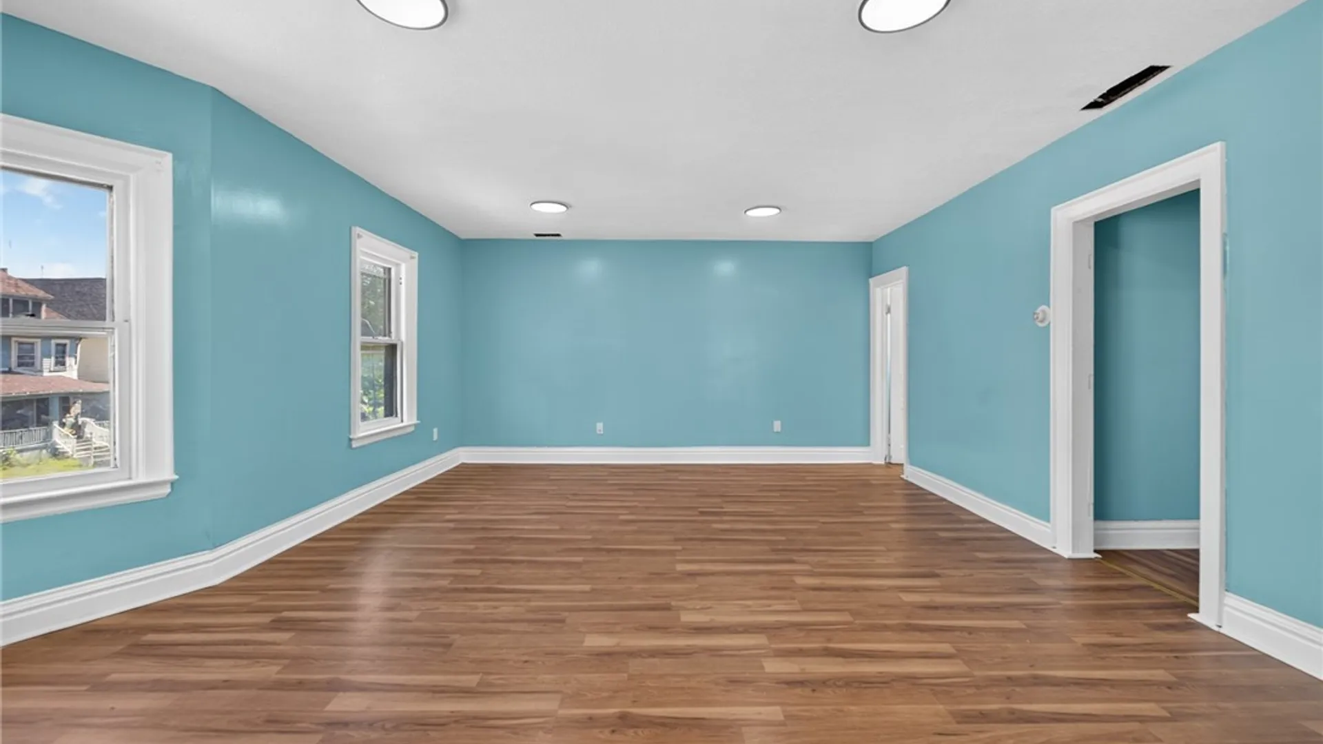 Property at 507 Glenwood Avenue, Buffalo, NY 14208 22