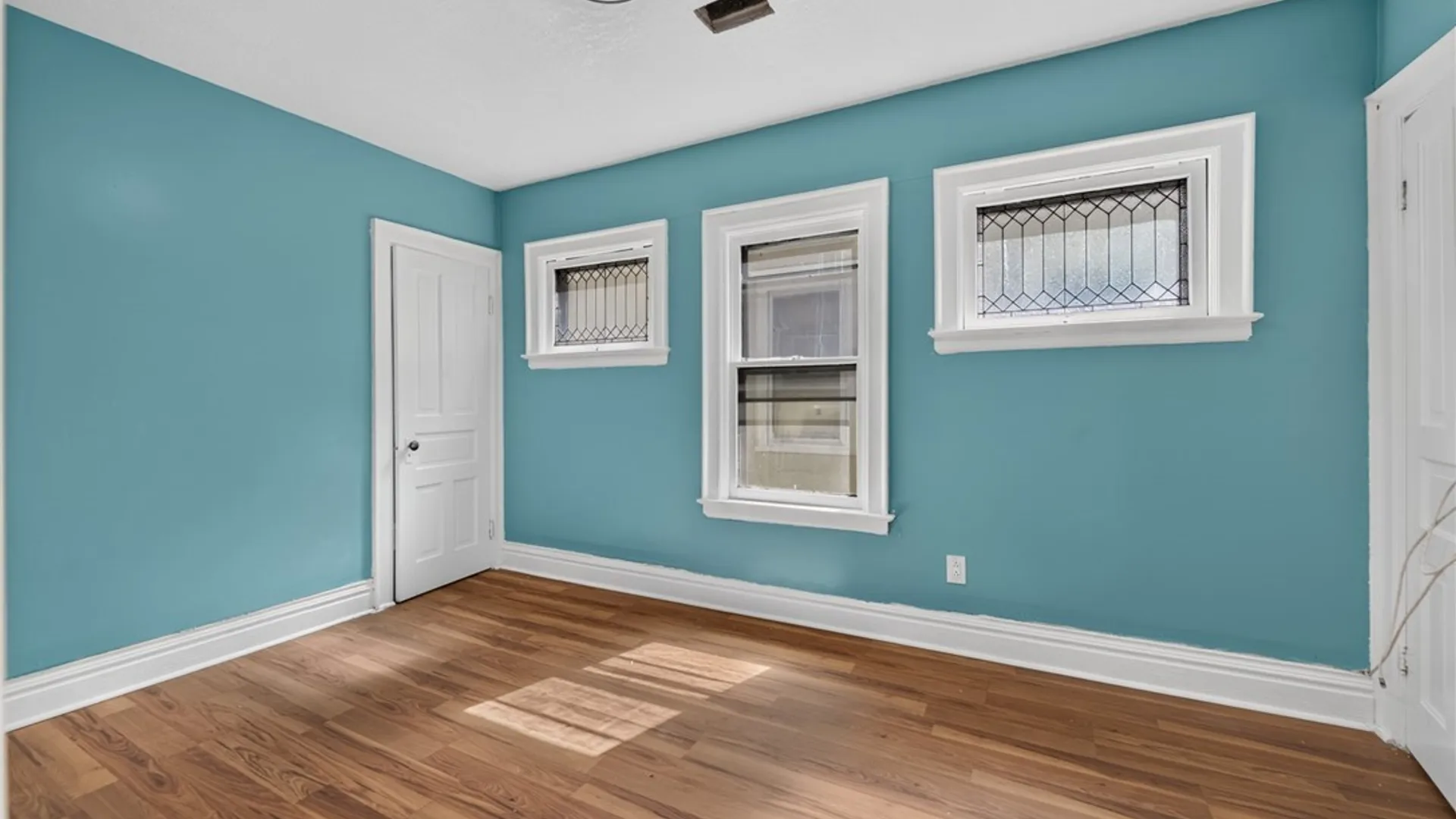 Property at 507 Glenwood Avenue, Buffalo, NY 14208 24