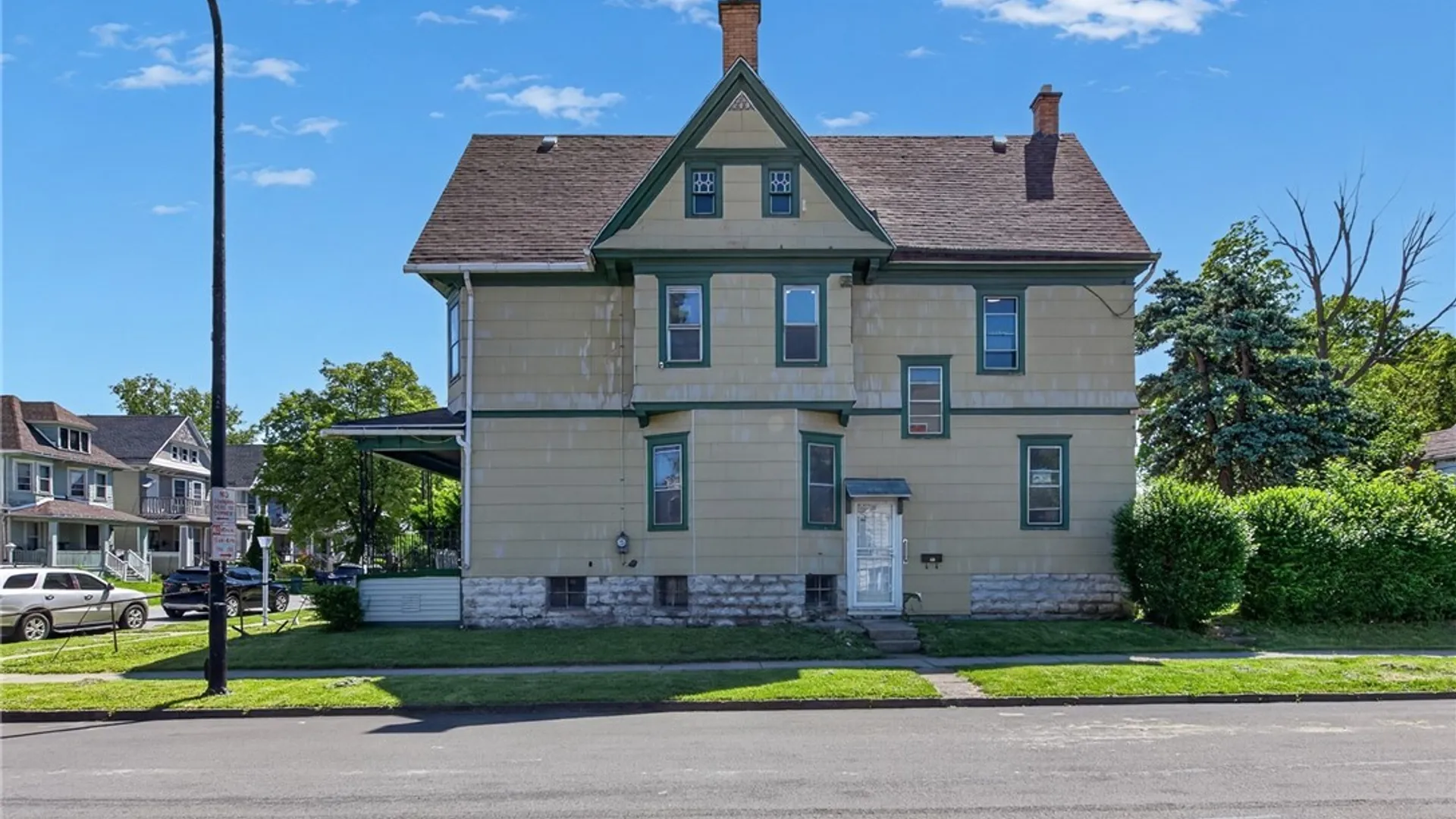 Property at 507 Glenwood Avenue, Buffalo, NY 14208 3