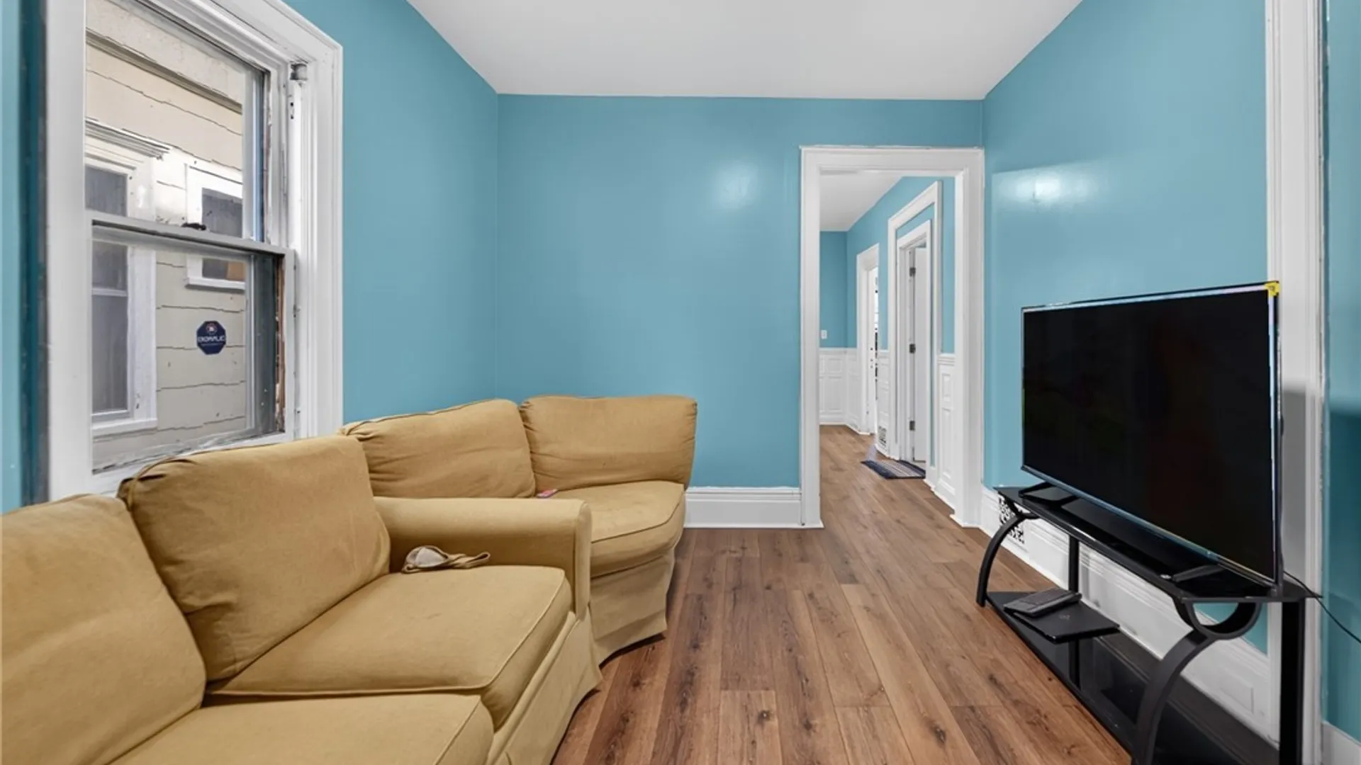 Property at 507 Glenwood Avenue, Buffalo, NY 14208 5