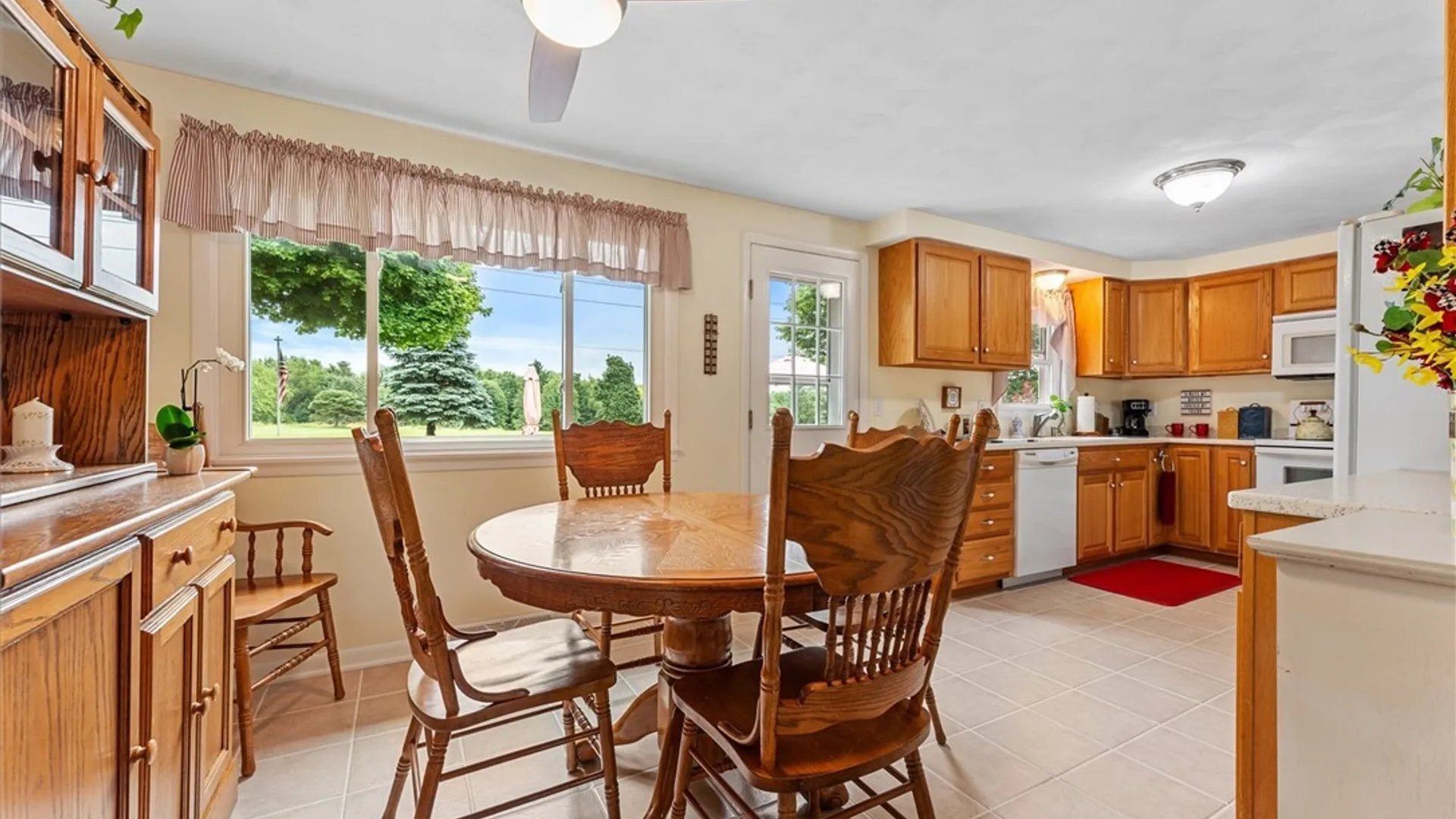 Property at 12 Barbara Lane, Camillus, NY 13031 10